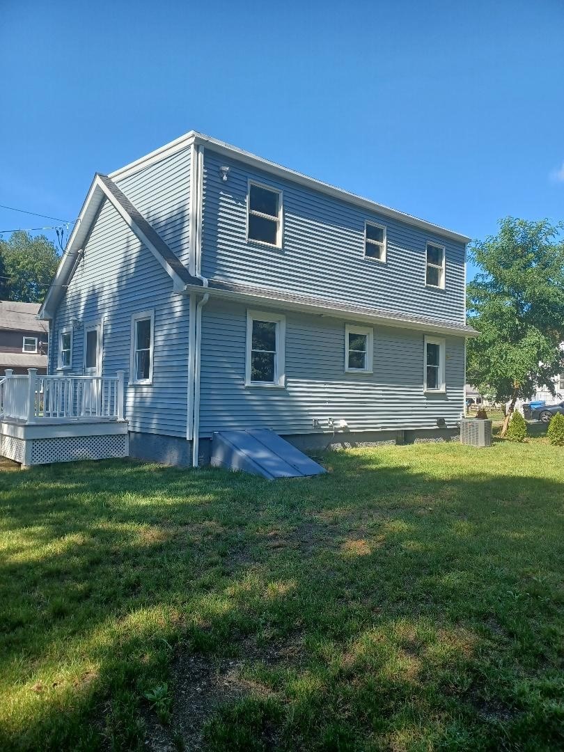25 Geordan Ave Property Photo 5
