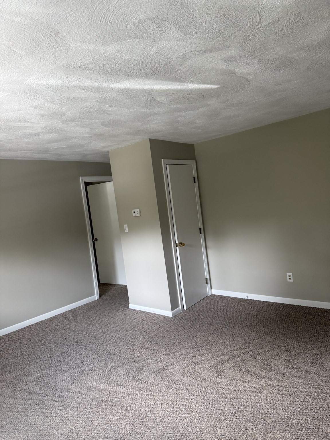 19 Anderson Ave # 3 Property Photo 4
