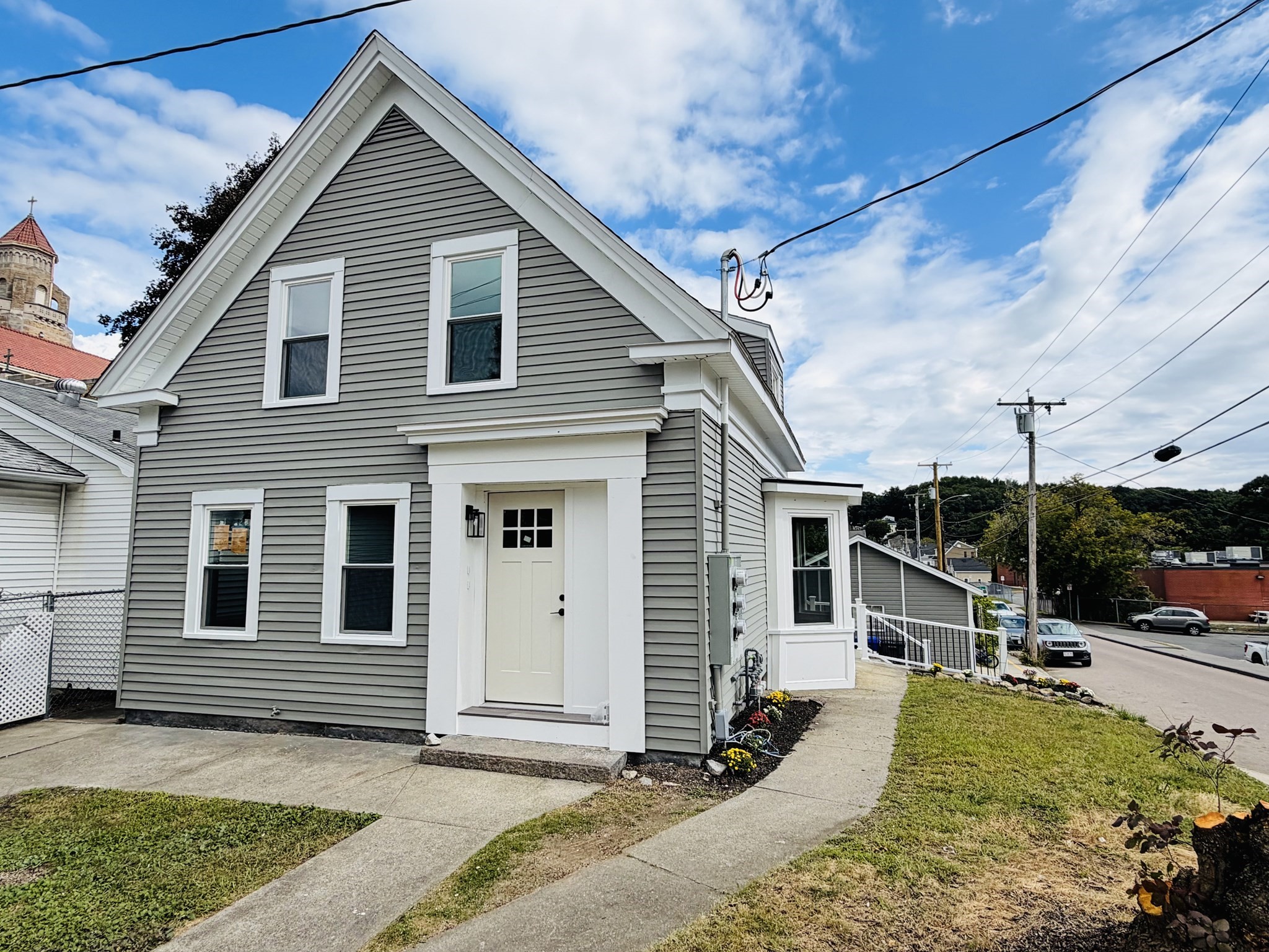 1 E Main St Property Photo 1