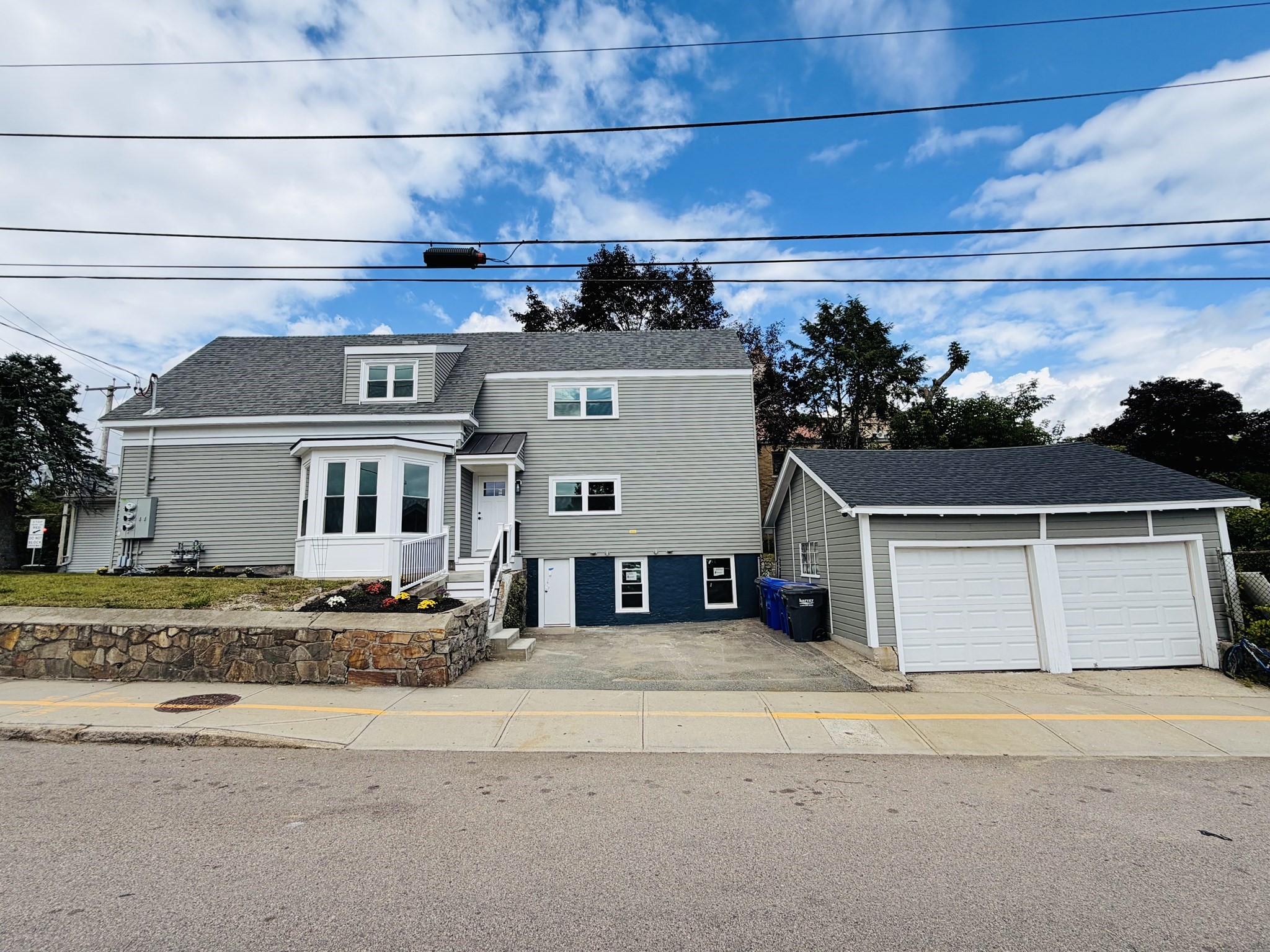 1 E Main St Property Photo 2