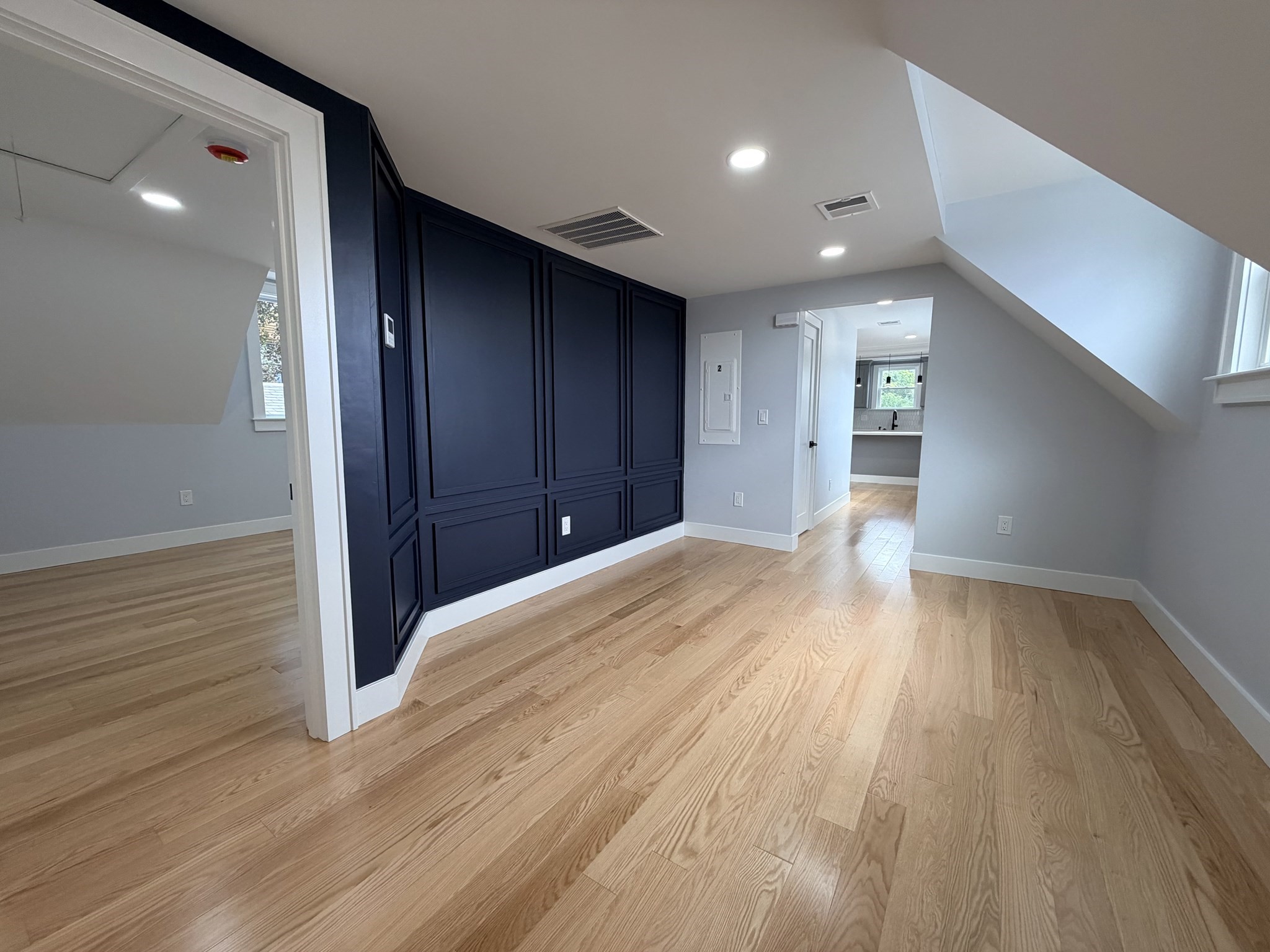 1 E Main St Property Photo 15