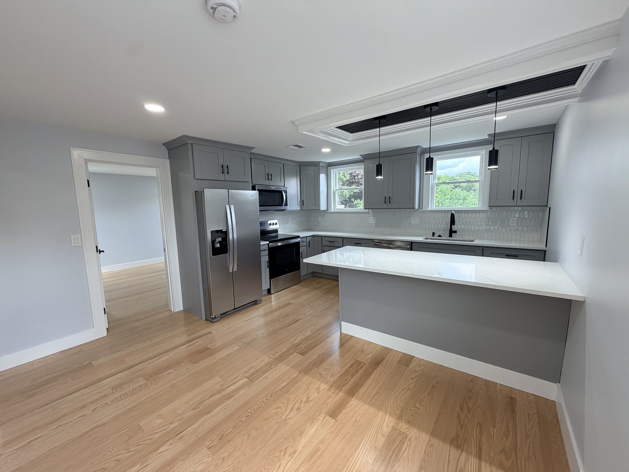 1 E Main St Property Photo 16