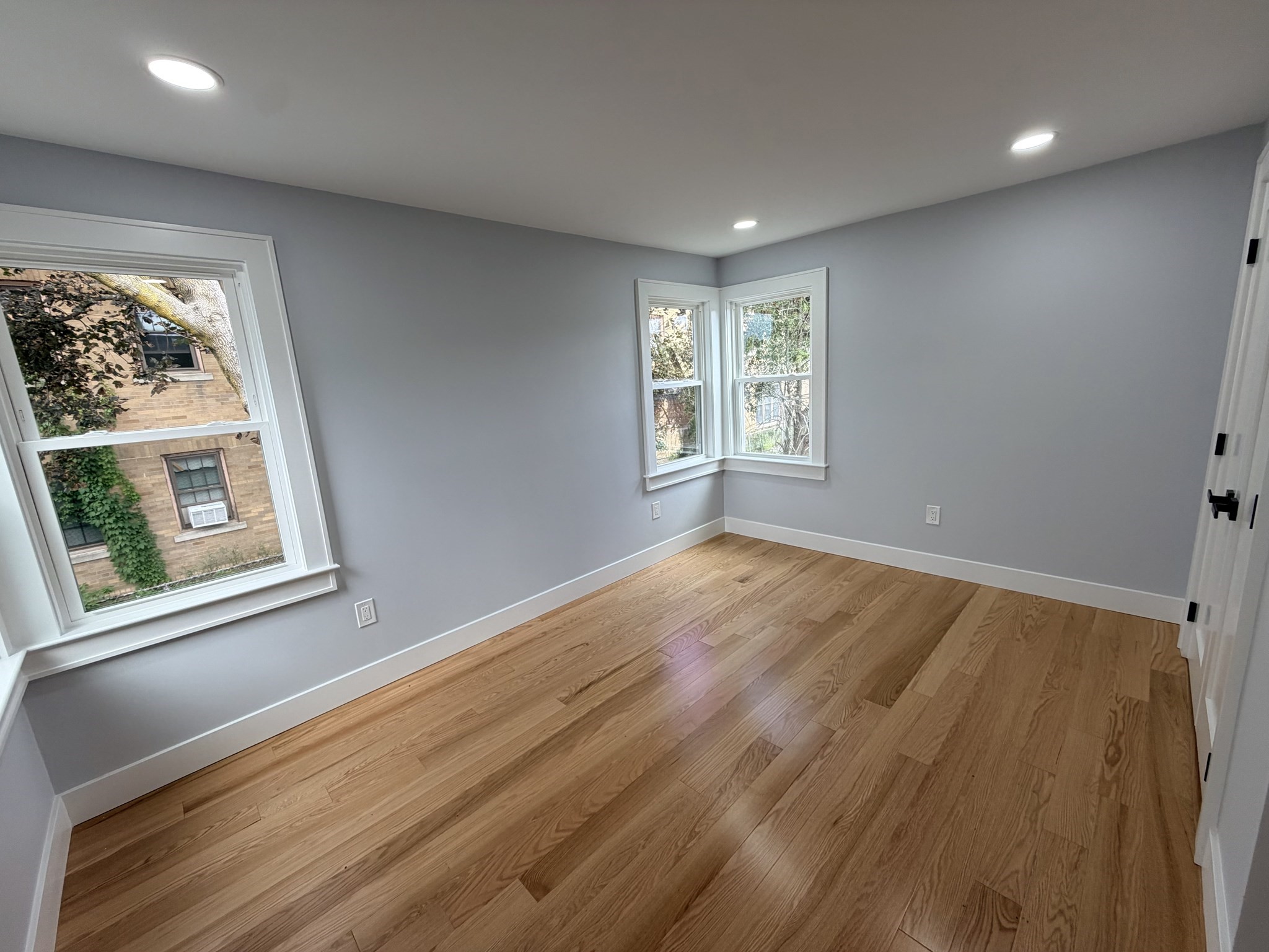 1 E Main St Property Photo 20