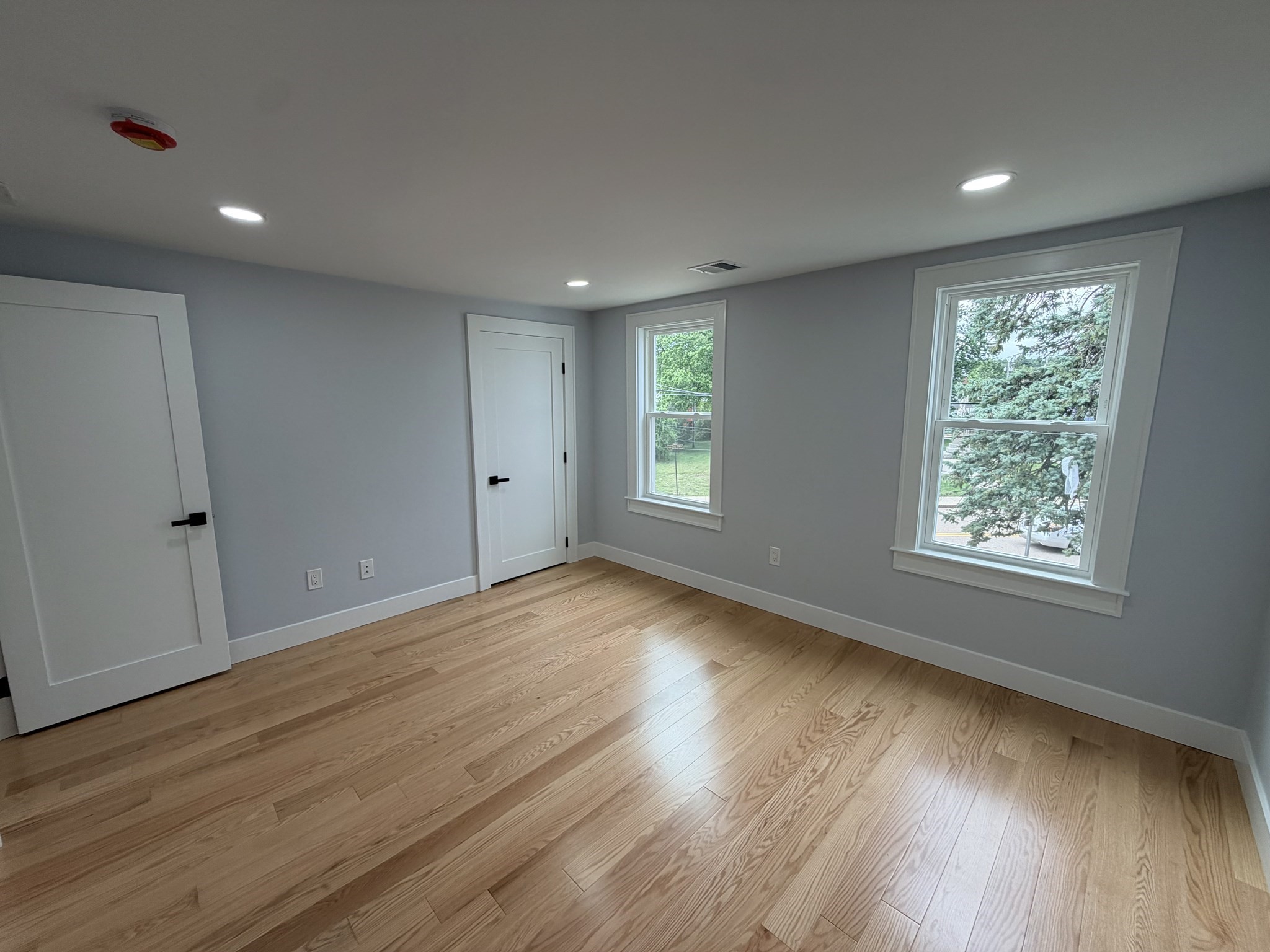1 E Main St Property Photo 24