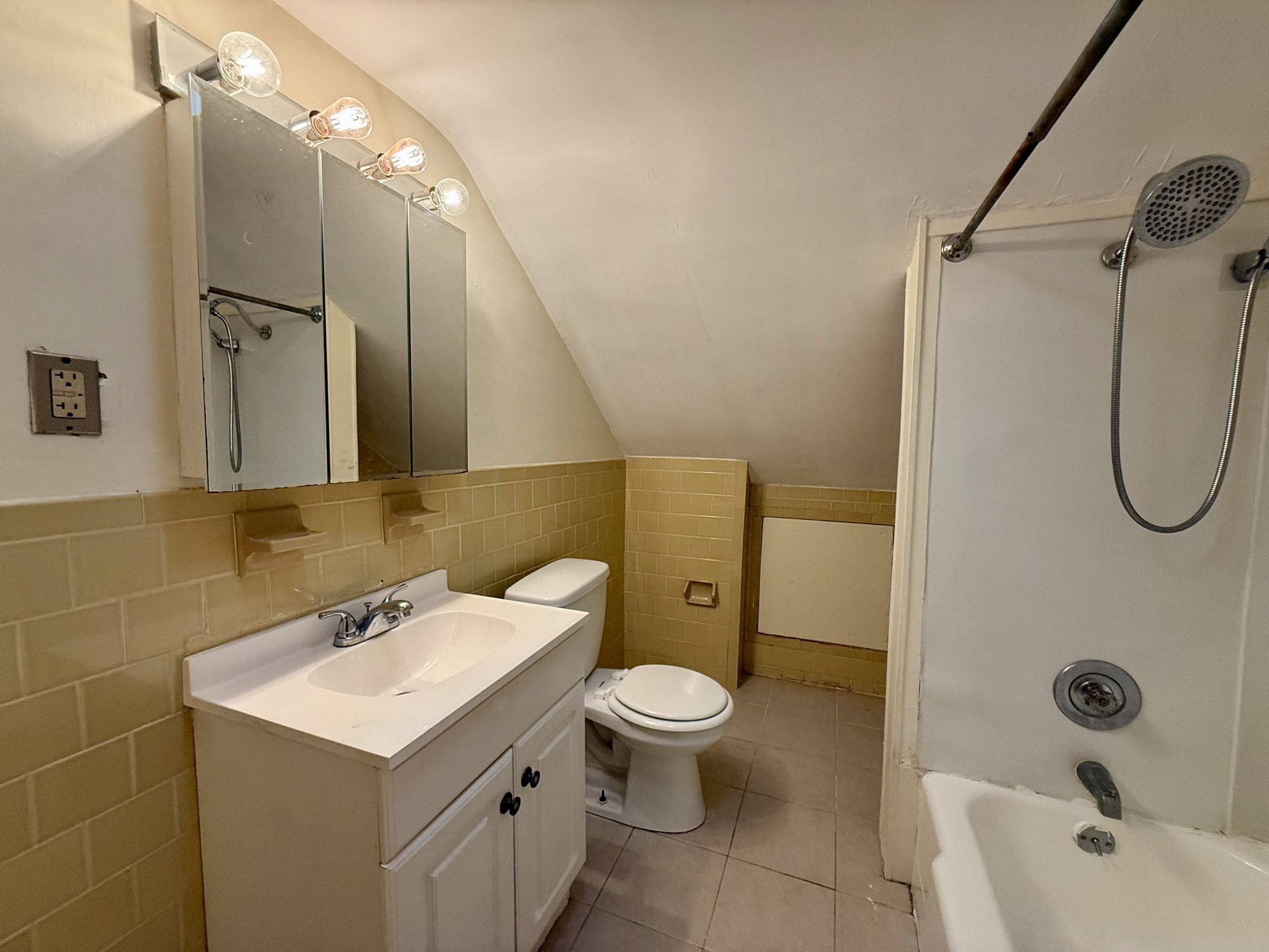 28 Fisher St # 28 Property Photo 12