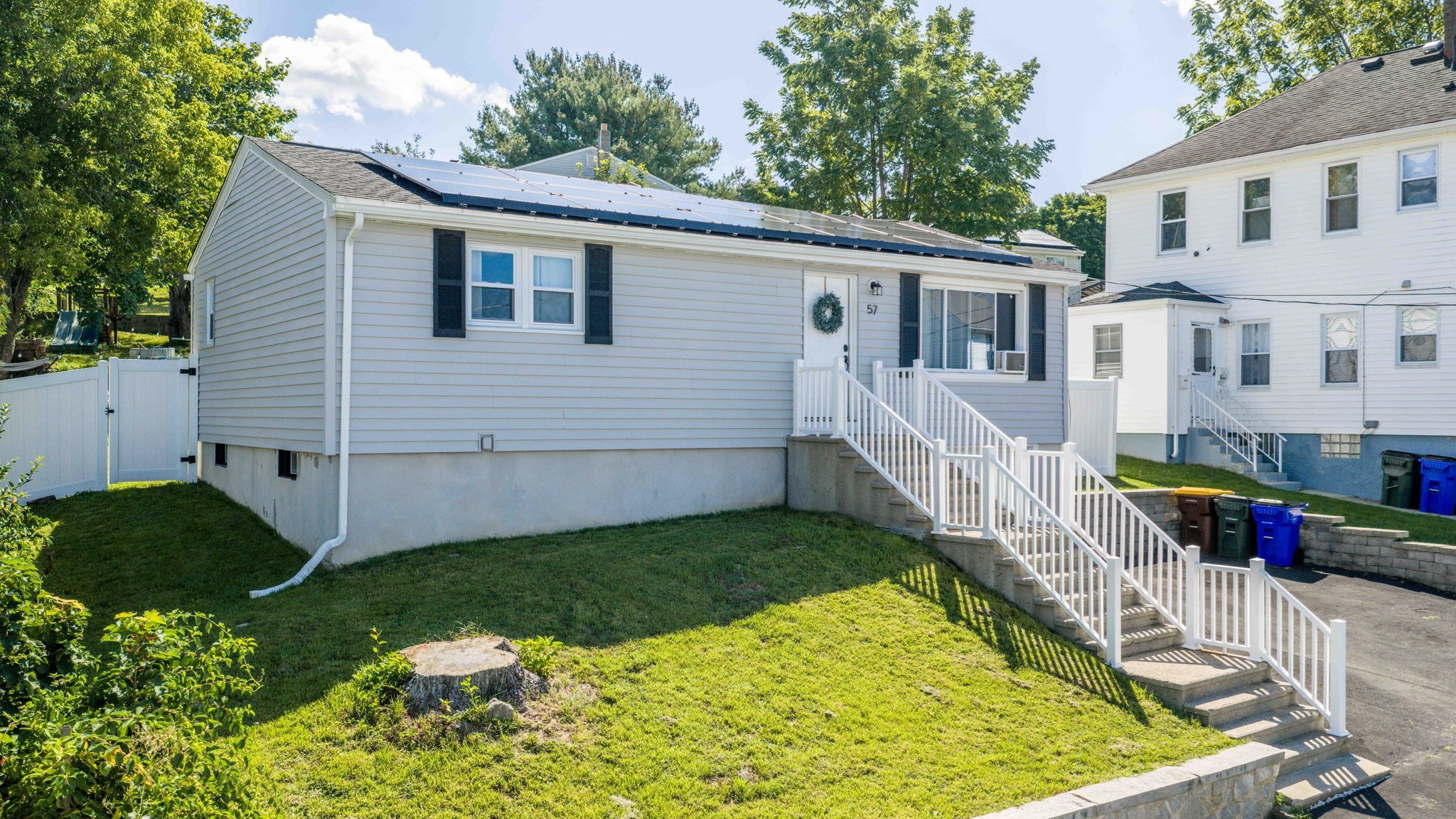 57 Stowe St Property Photo 3