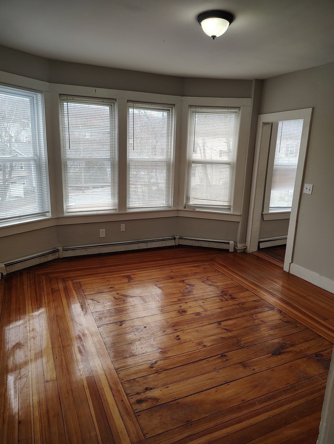 781 Lawrence St Property Photo 7