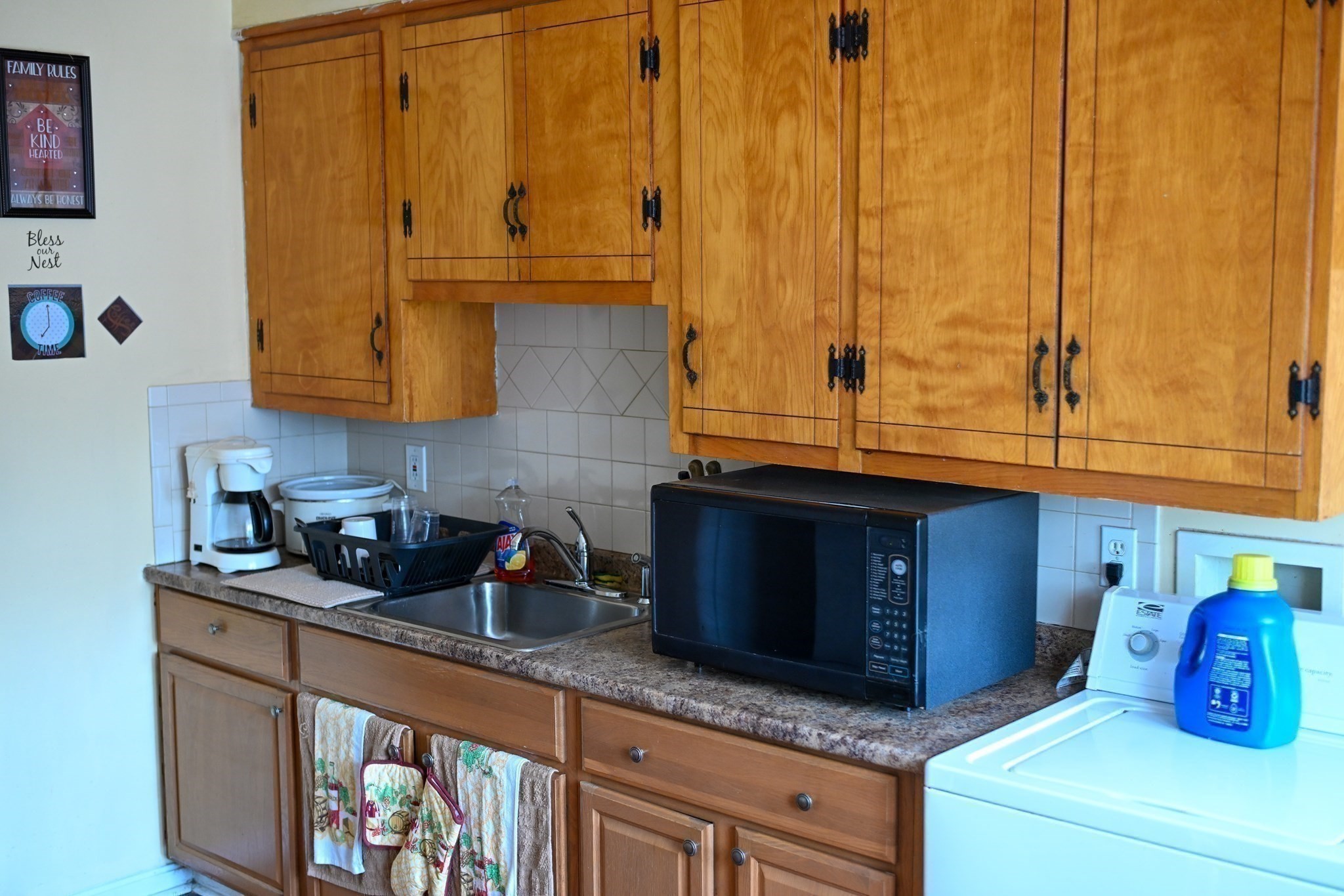 781 Lawrence St Property Photo 18