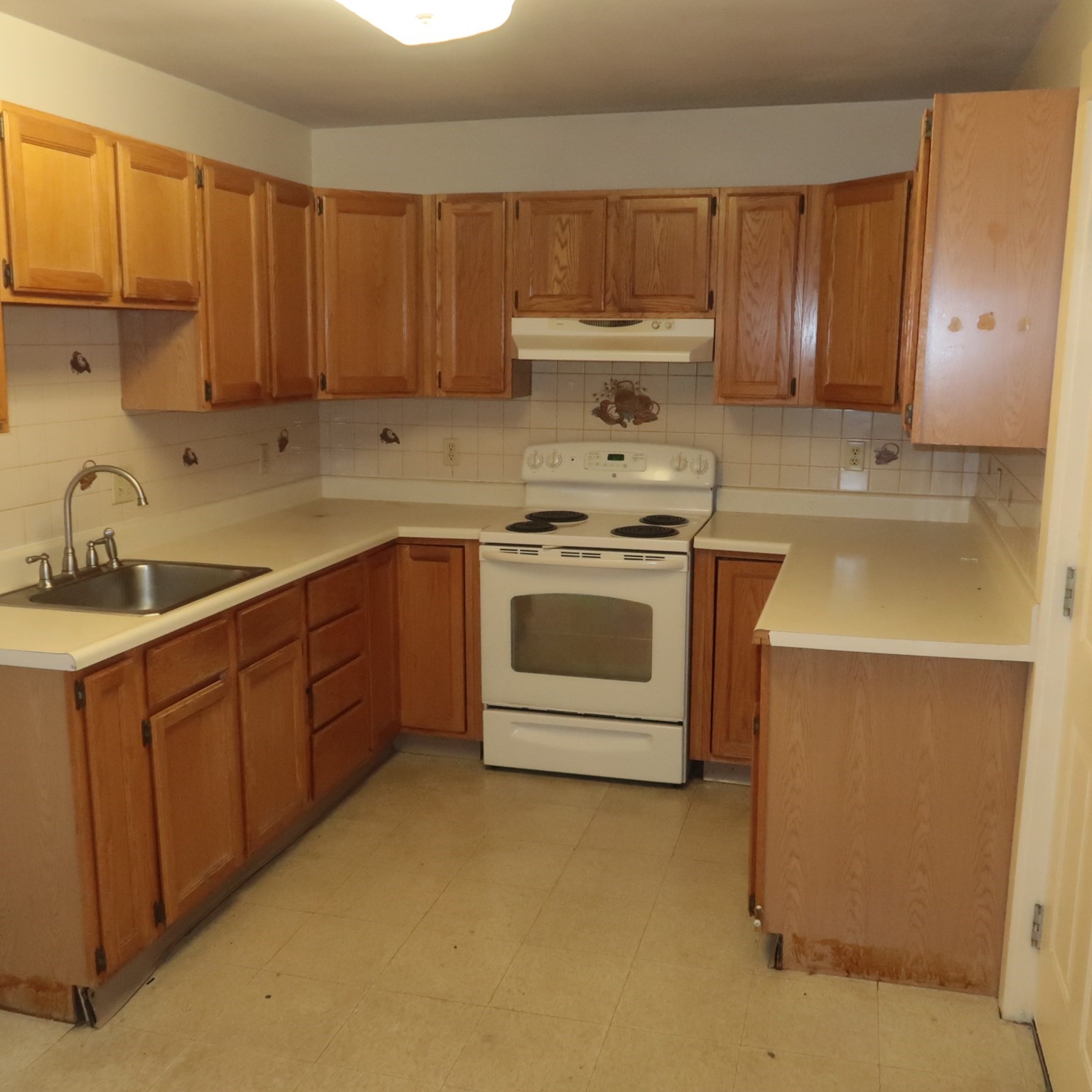 492 Central Street Property Photo 1