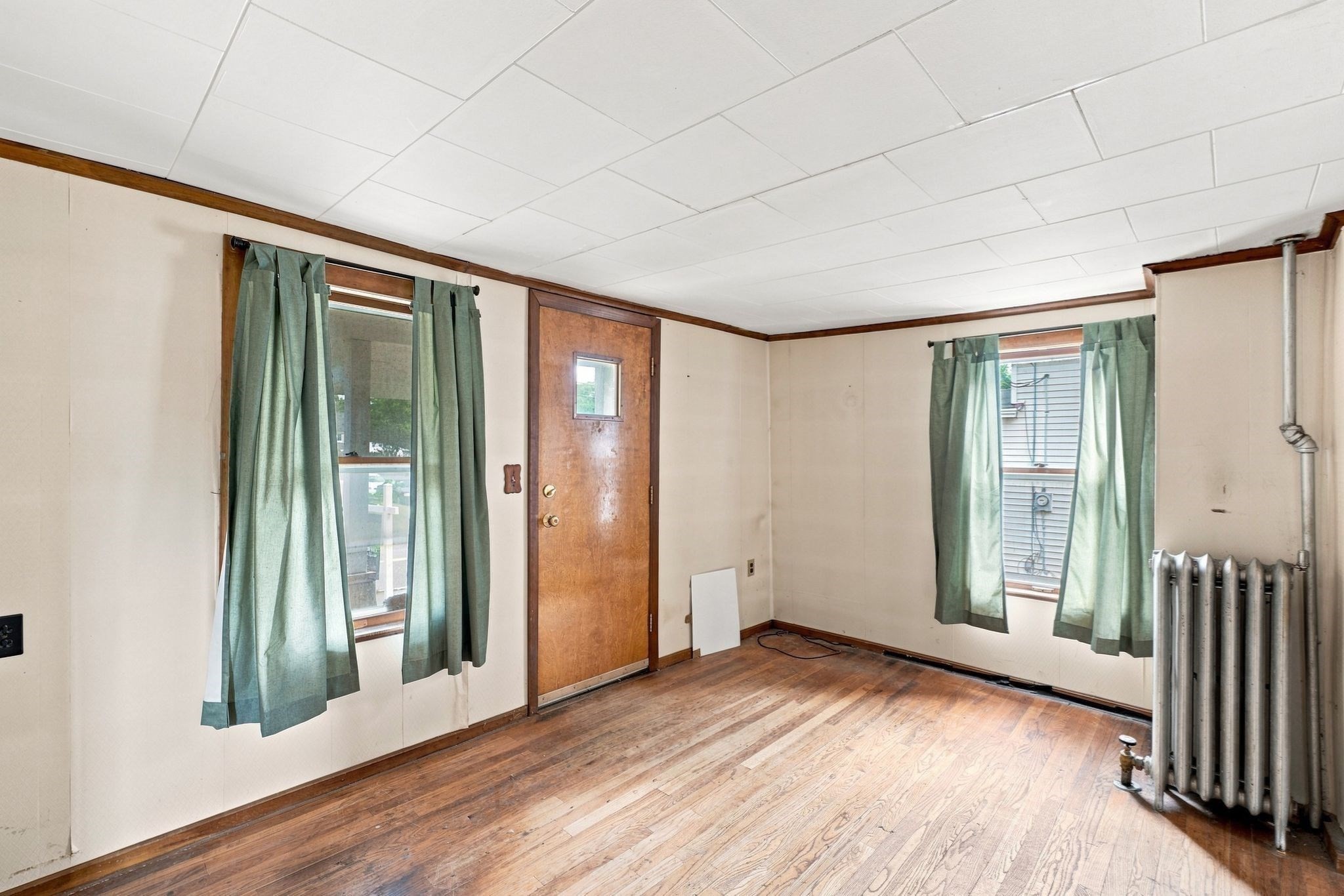128 River St Property Photo 10