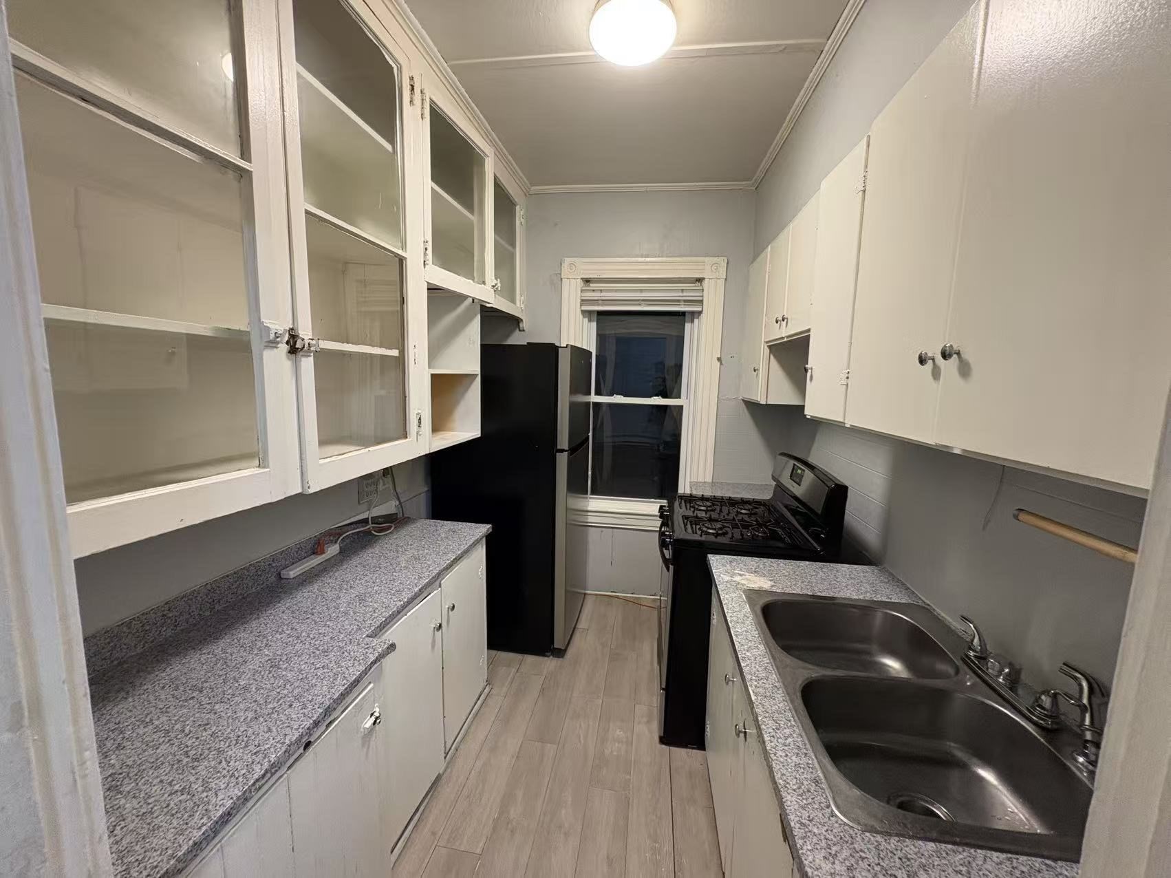 534 William St Property Photo 4