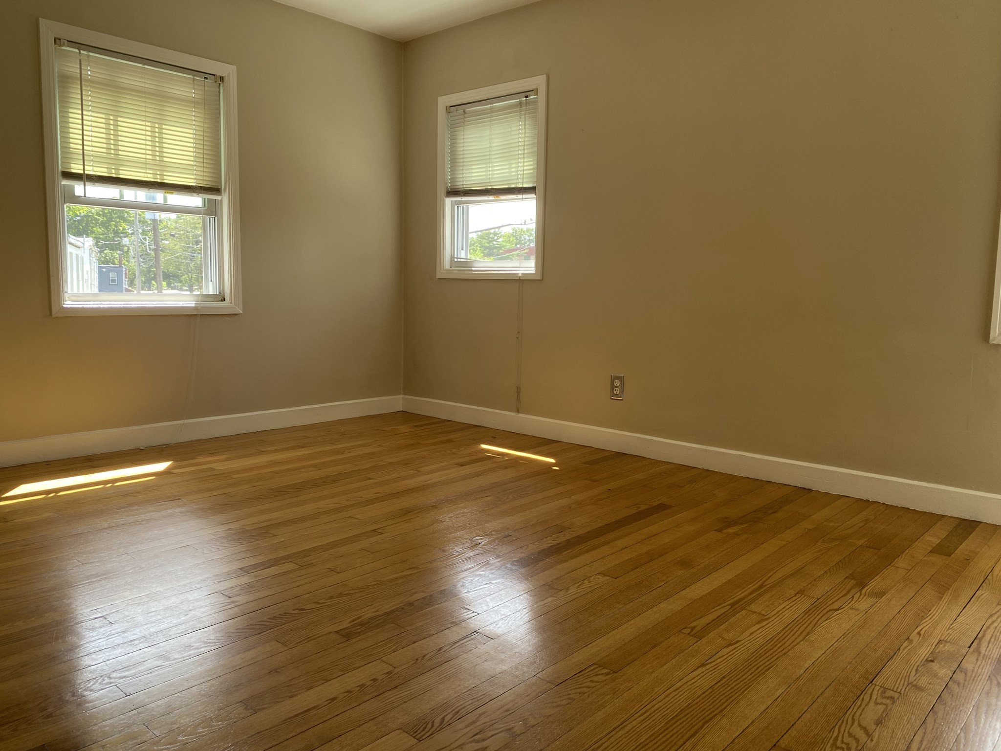 35 Sunnyside Ave # 0 Property Photo 16