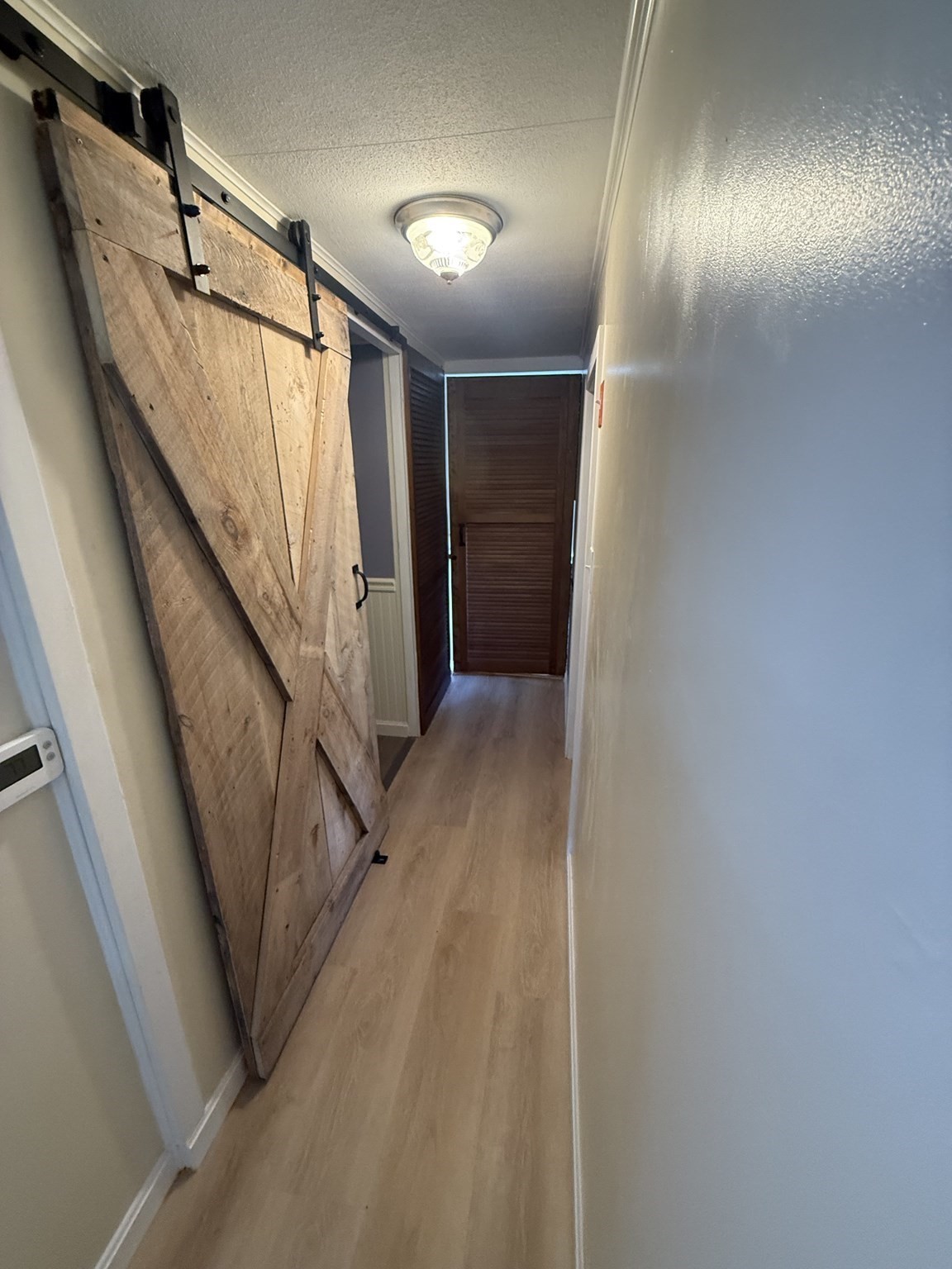 9 Willow Property Photo 8