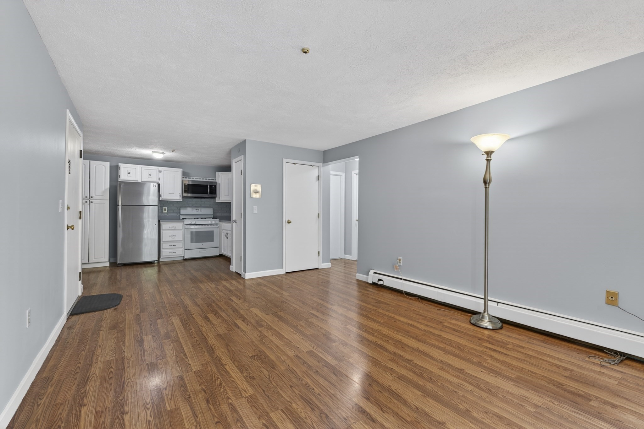 7 Karen Circle # 2a Property Photo 10