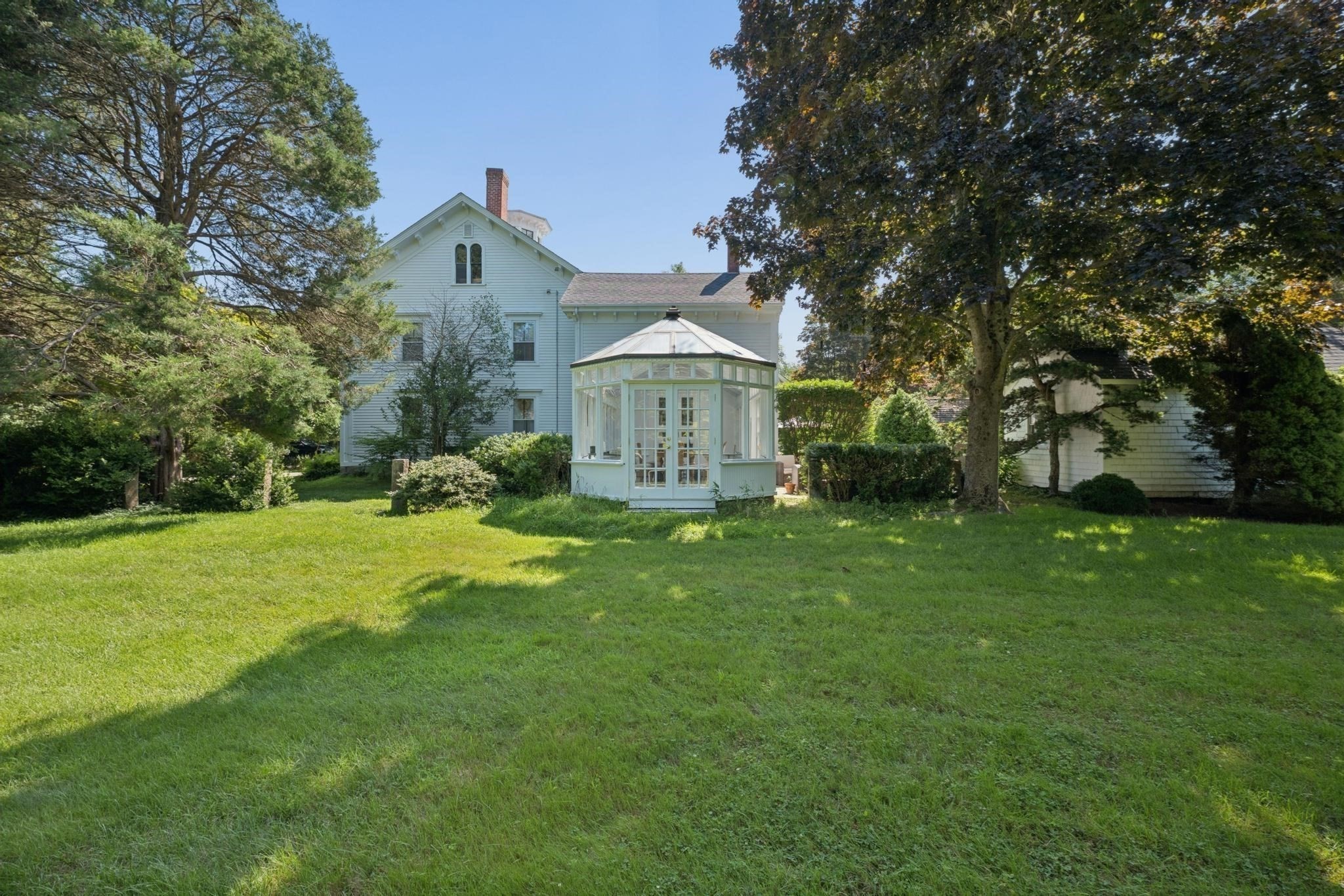 288 Russells Mills Rd Property Photo 3