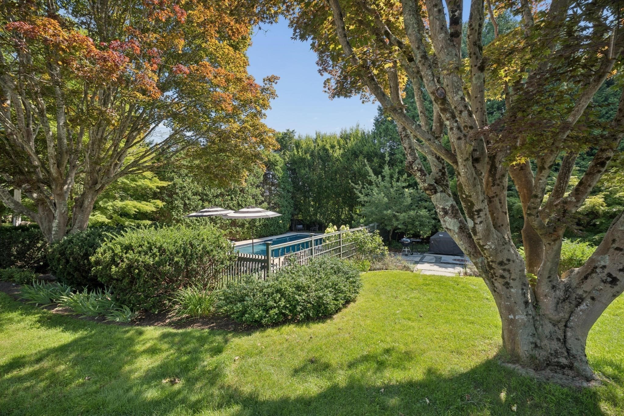 288 Russells Mills Rd Property Photo 6