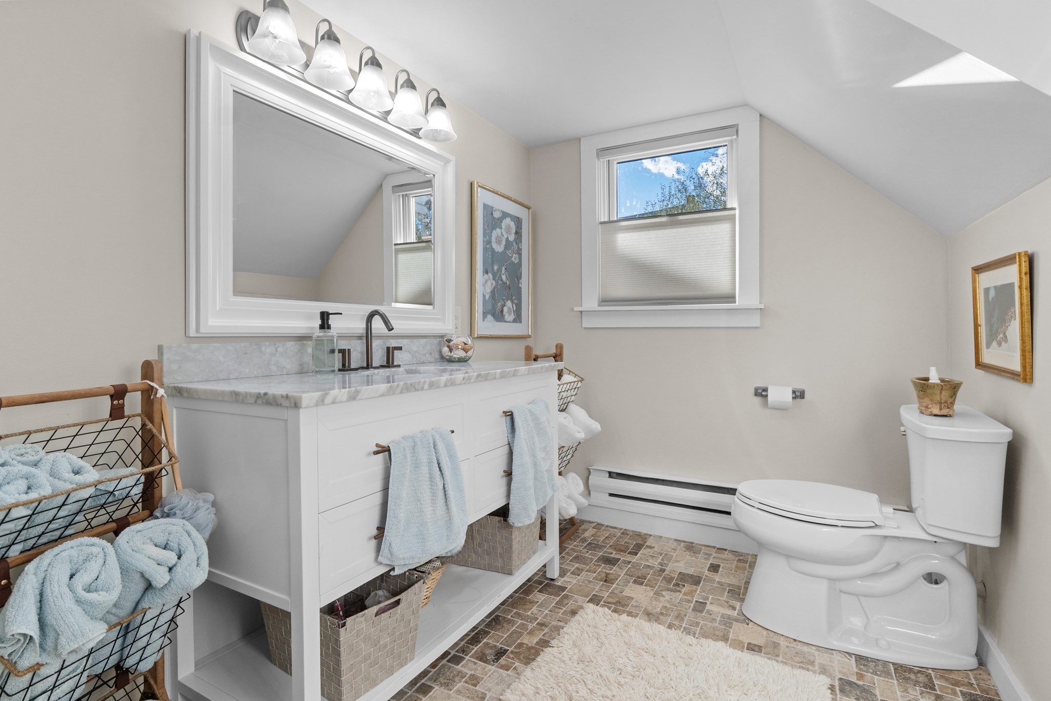11 Broadway Avenue # C Property Photo 7