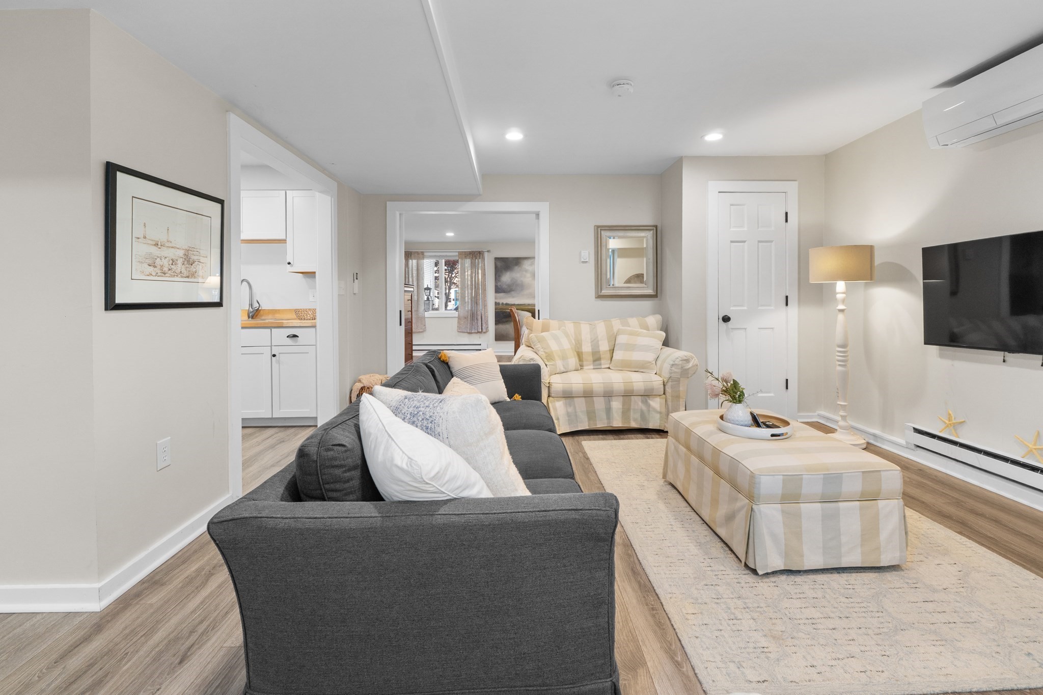 11 Broadway Avenue # C Property Photo 10
