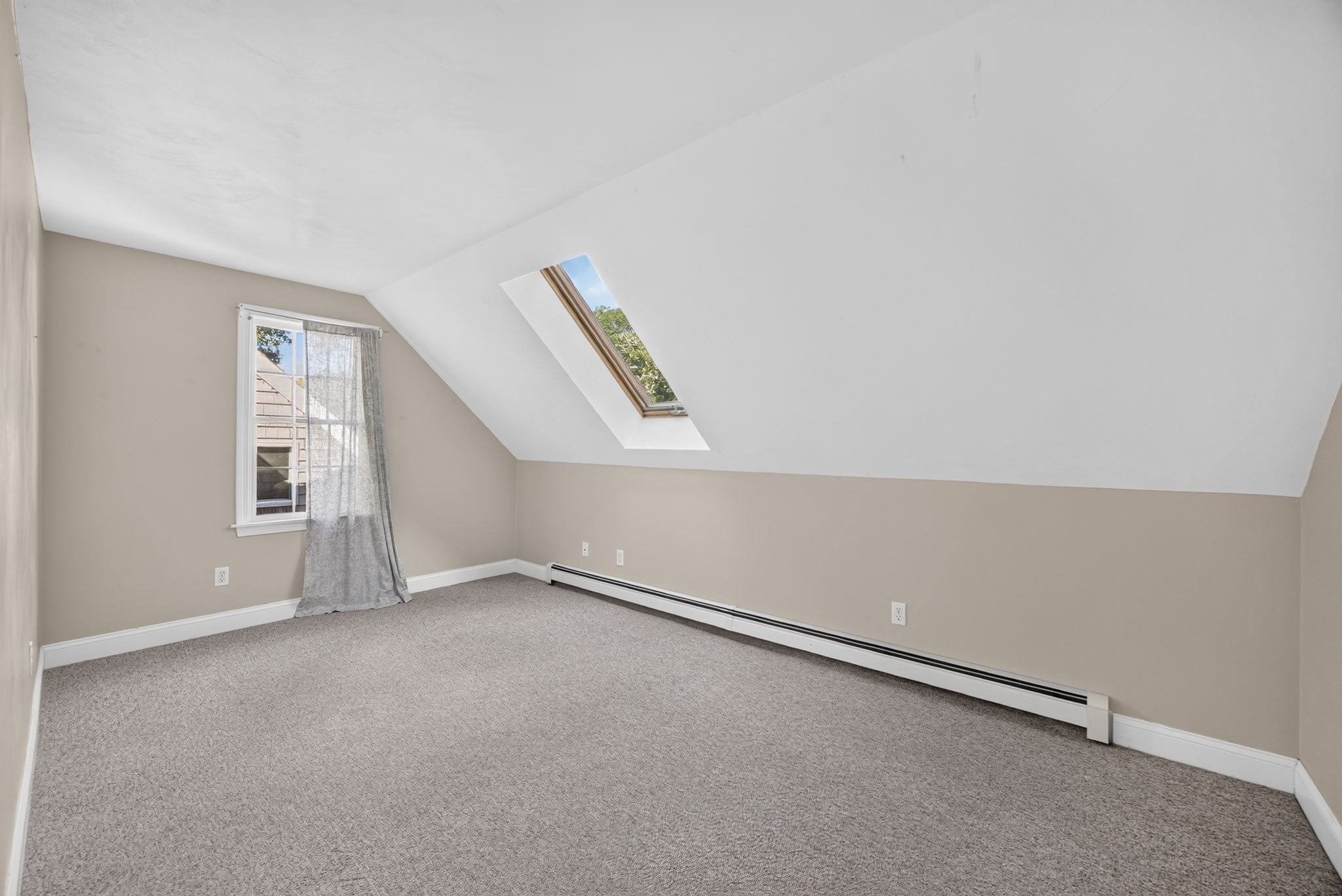 11 Burbank Street Property Photo 26