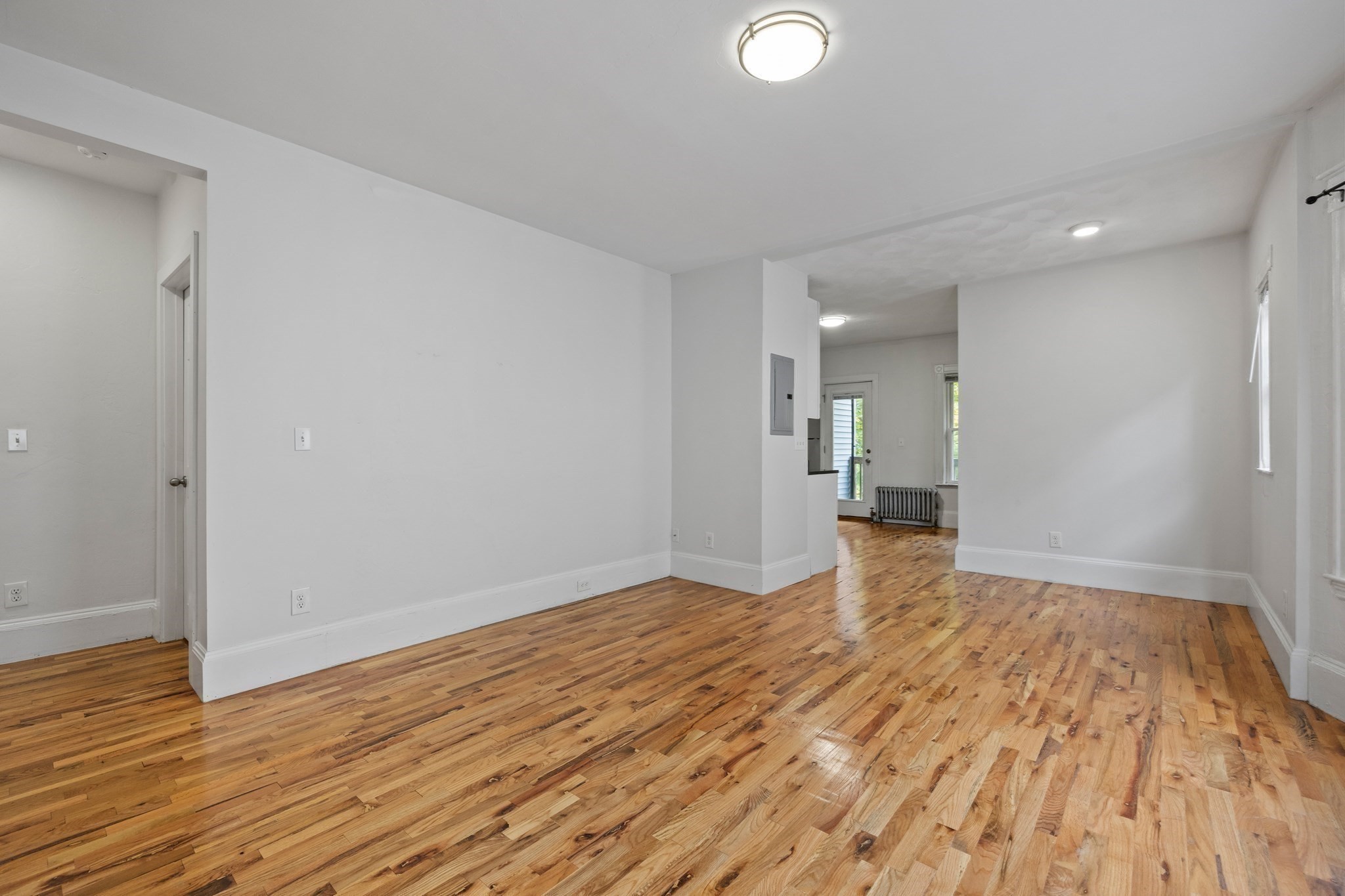 39 Bradley St # 2 Property Photo 4
