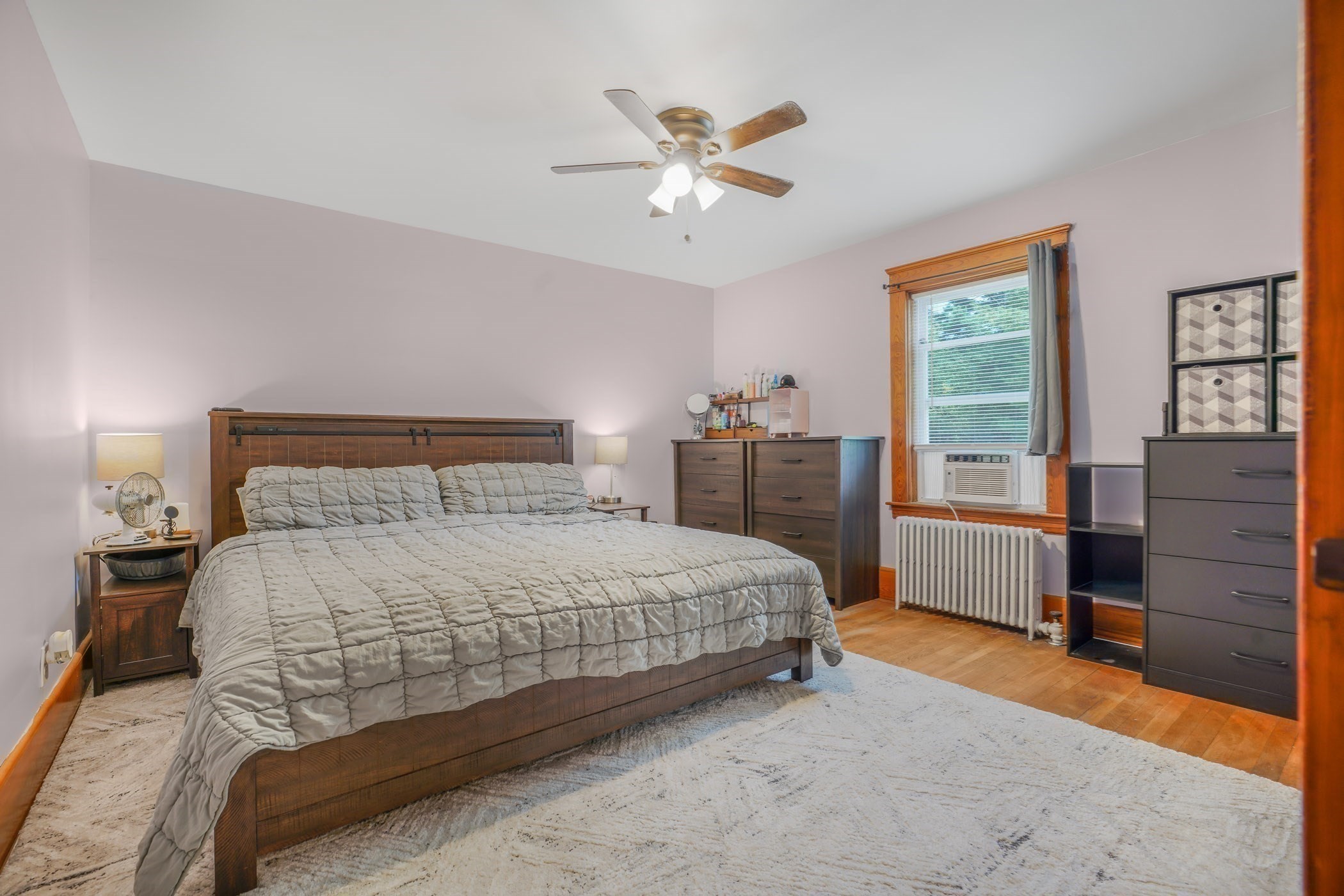 1894 Fall River Avenue Property Photo 1