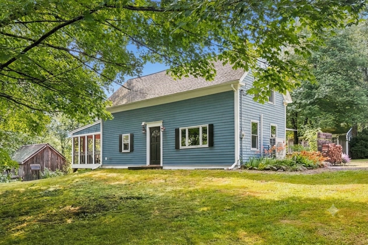 17 Spring Hill Rd Property Photo 1