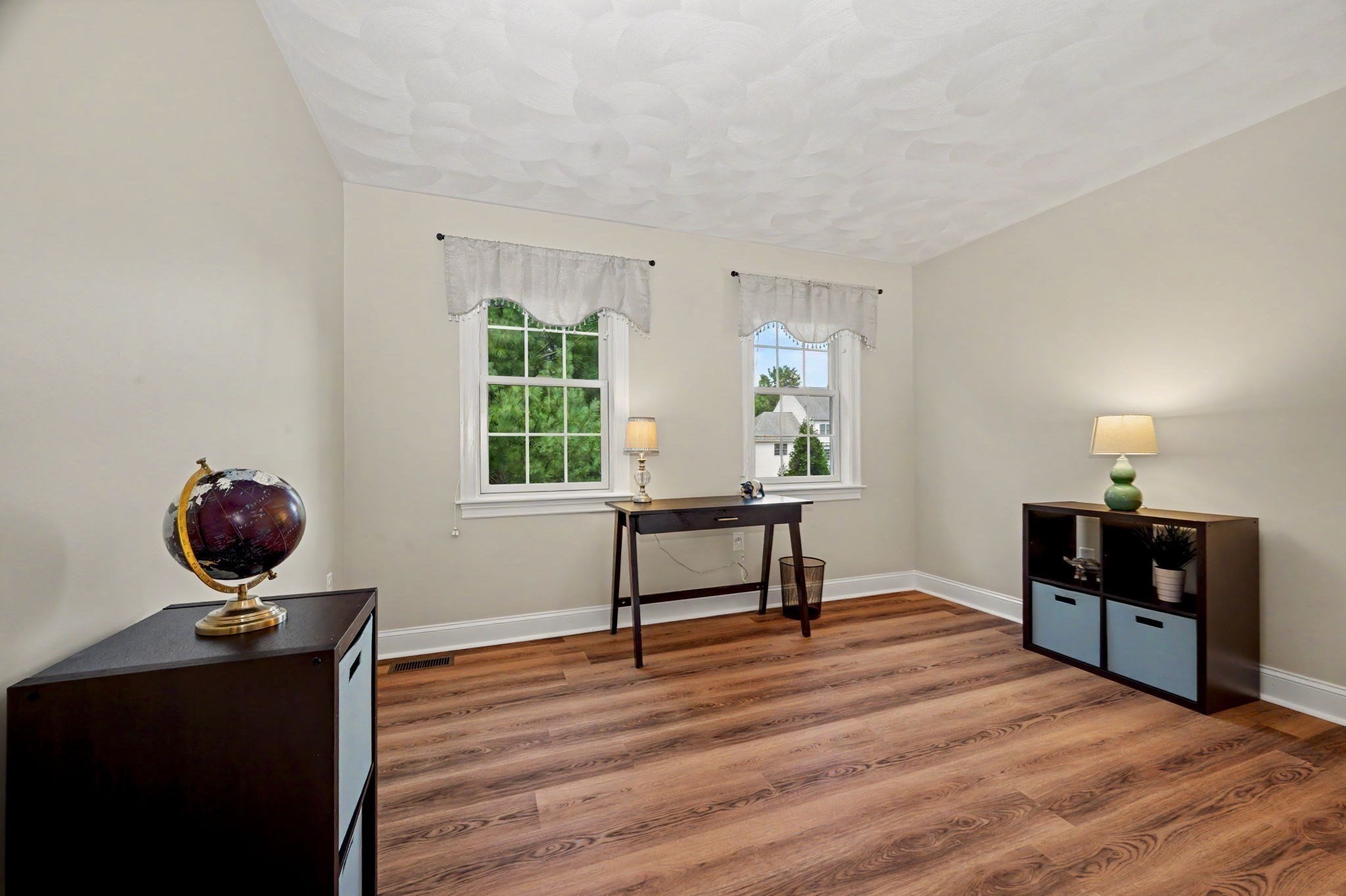 44 Ashwood Ave Property Photo 21