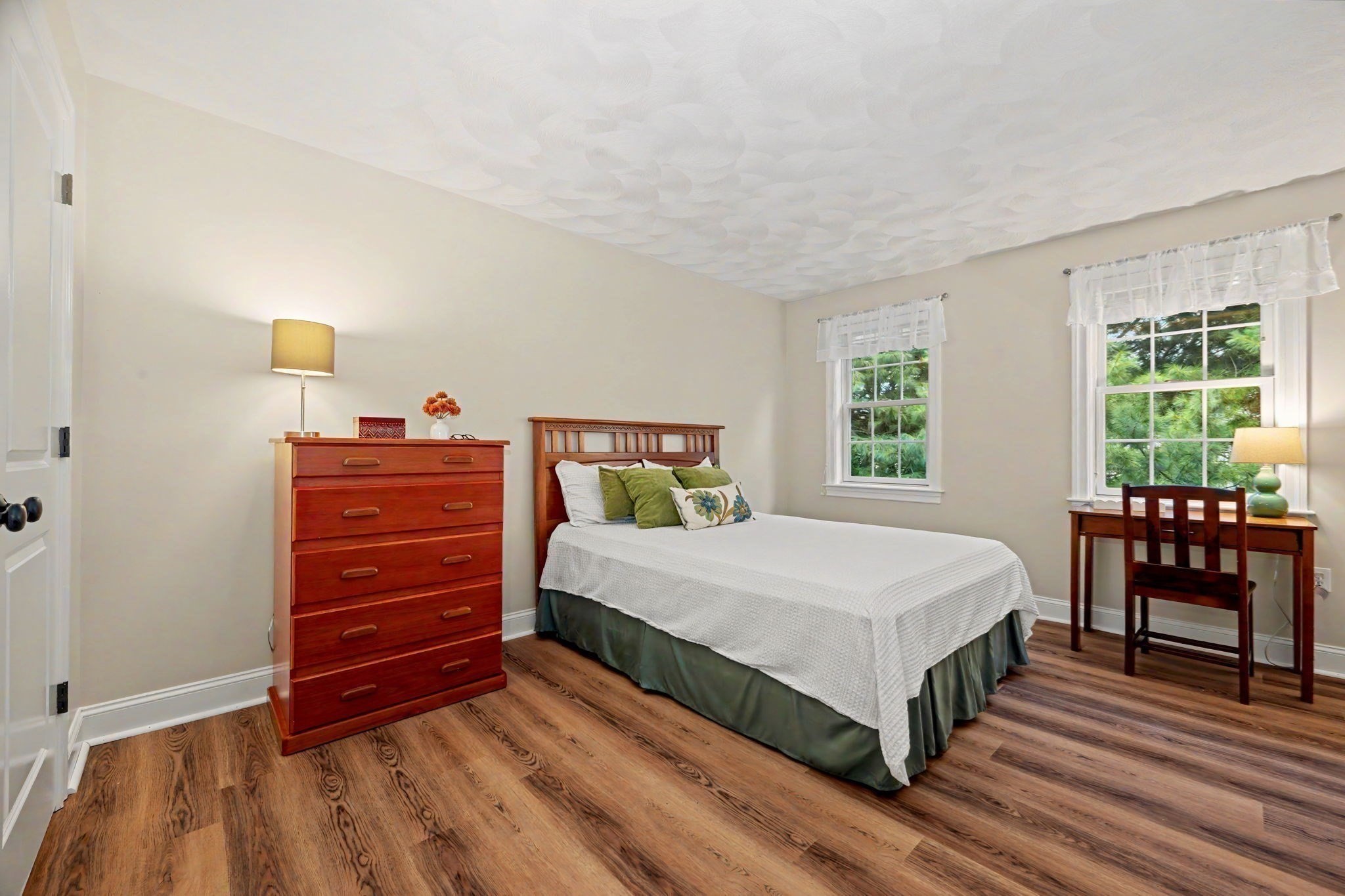 44 Ashwood Ave Property Photo 25