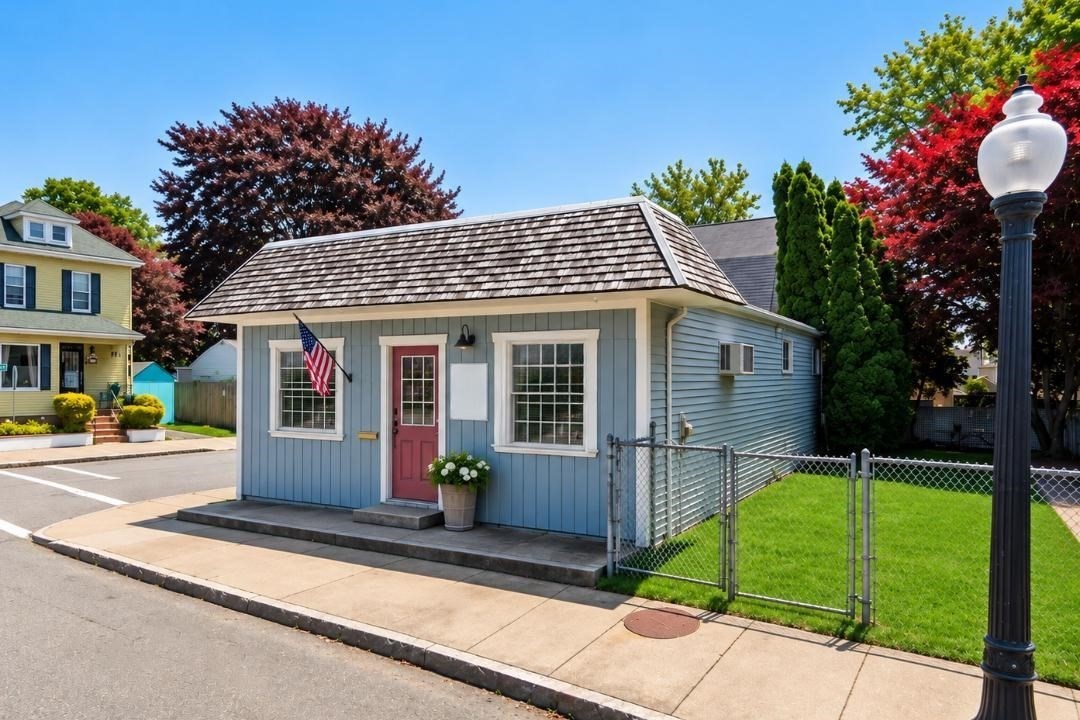 358 Court Street Property Photo 1