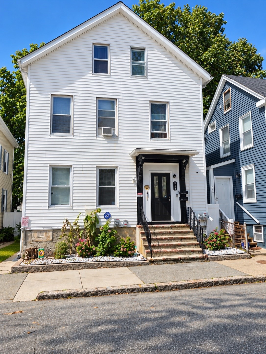 343 Purchase St Property Photo 1
