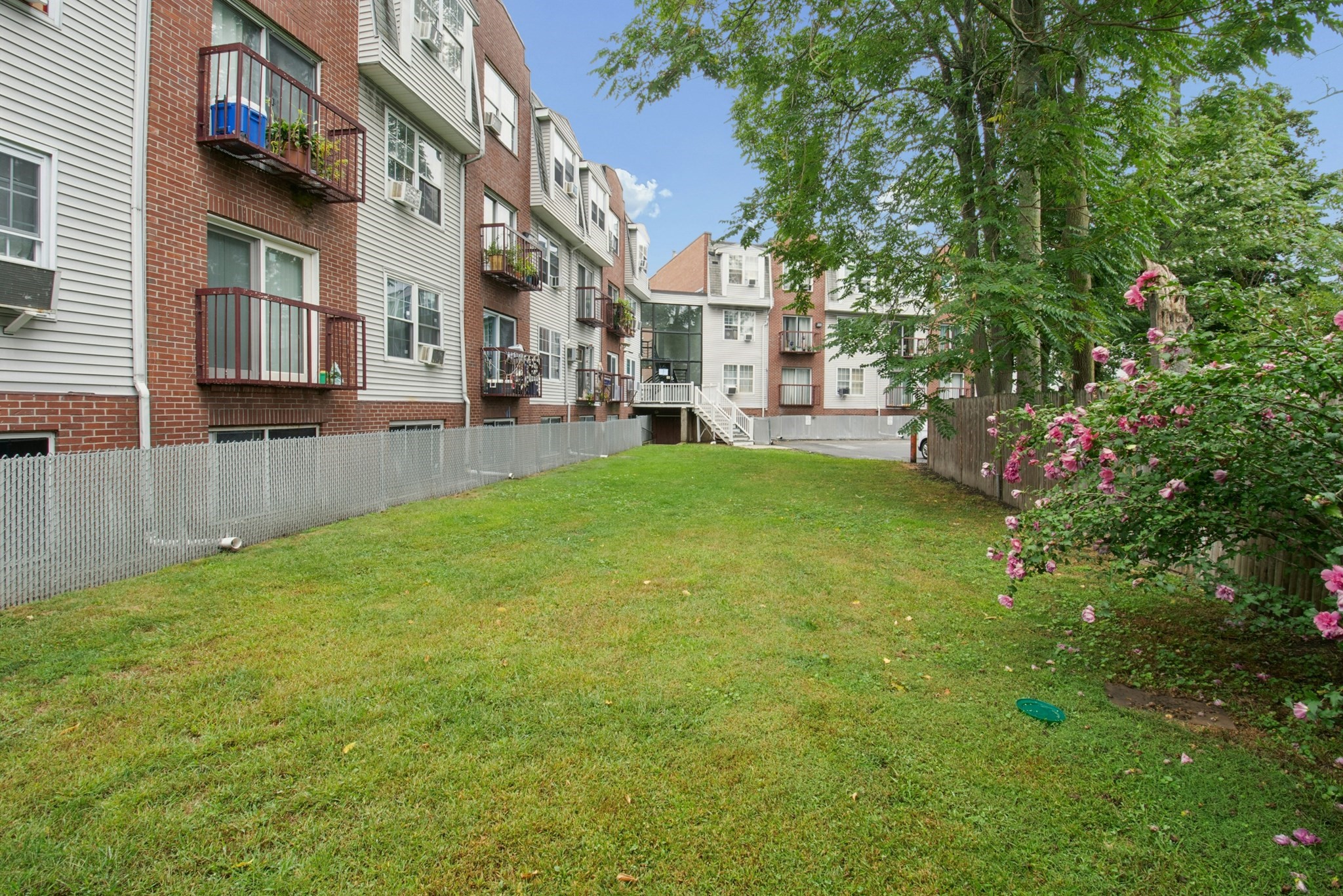 20 Knox # 21 Property Photo 25
