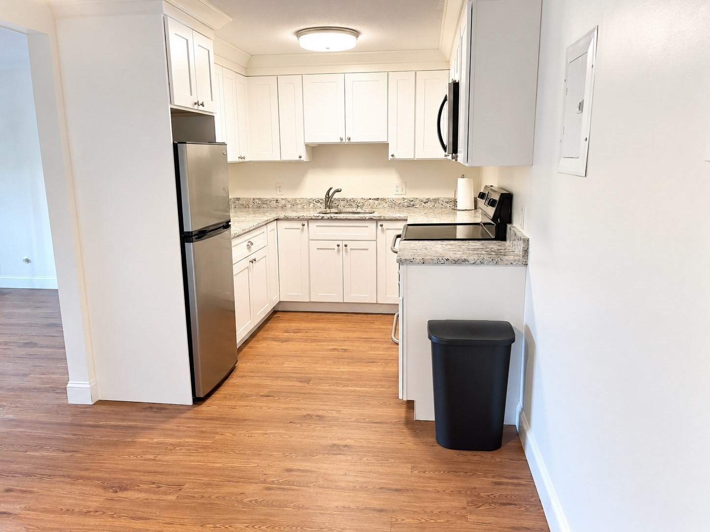 213 Rock St # K10 Property Photo 2