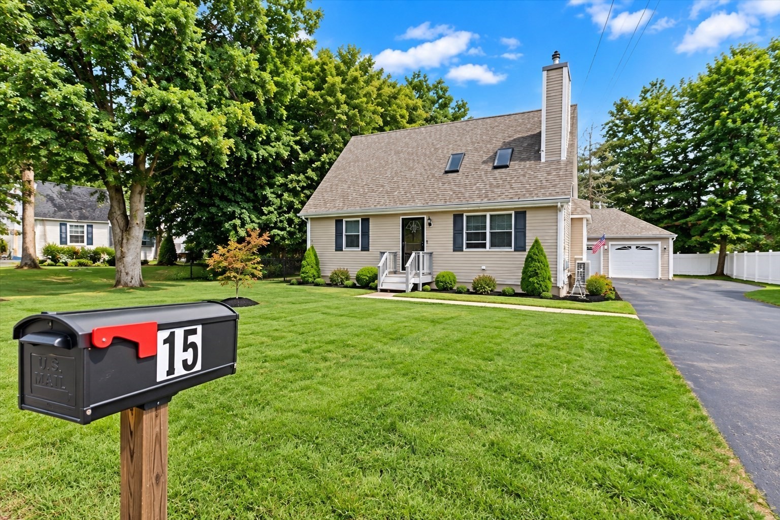 15 Crossman Ave