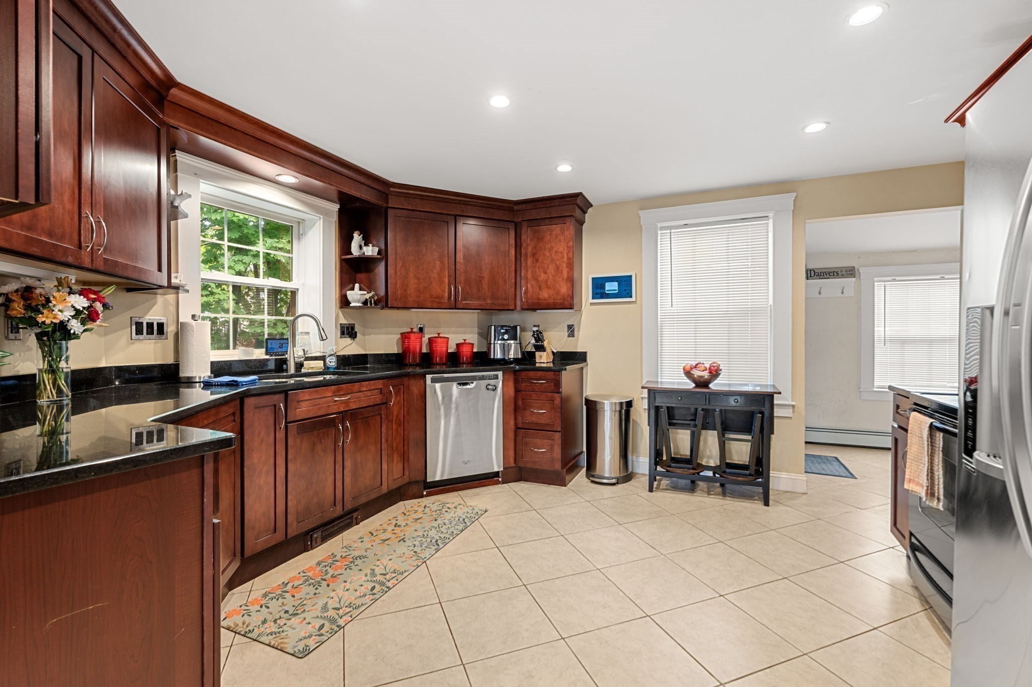 55 Endicott Street Property Photo 4