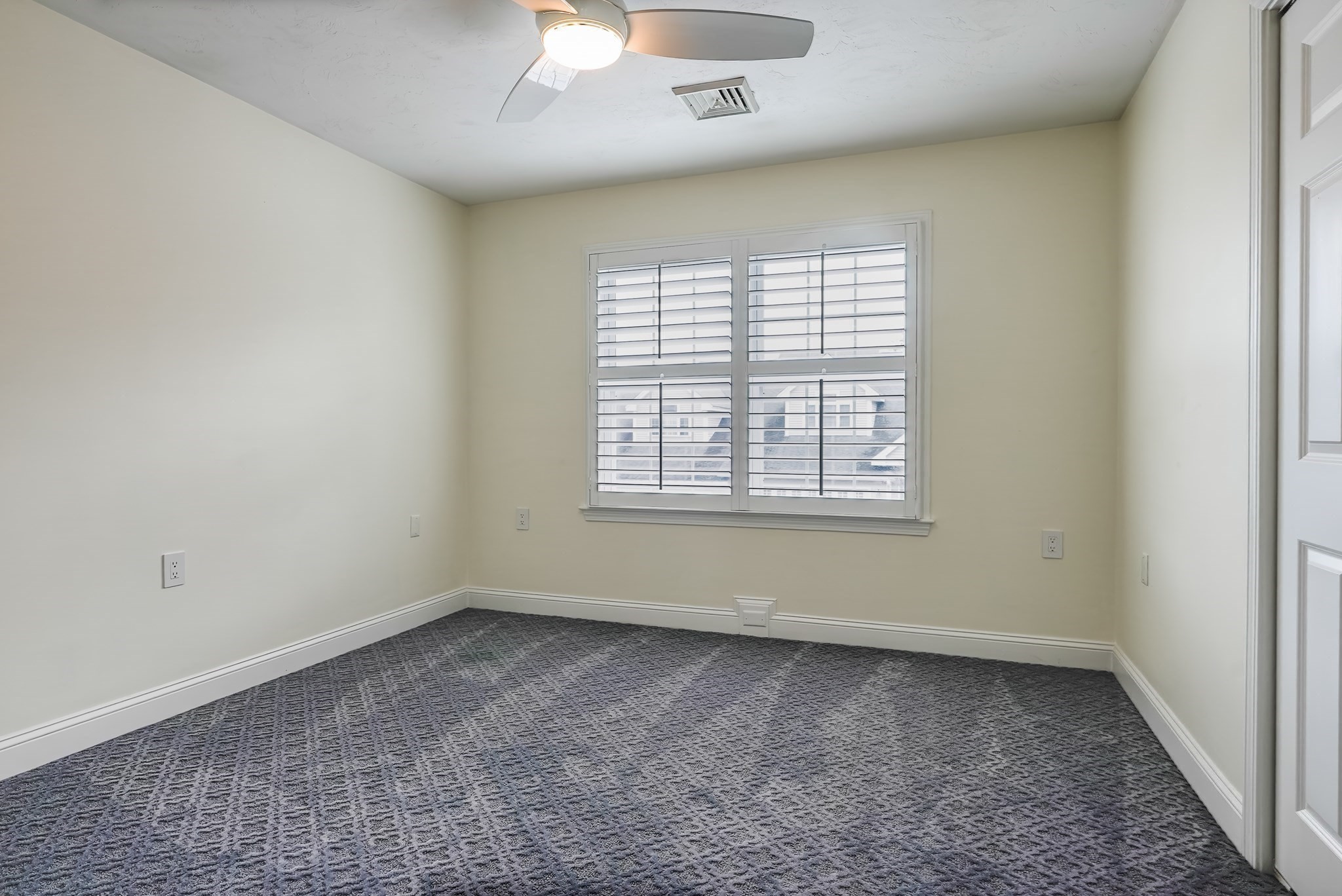 432 Boxwood Ln # 432 Property Photo 18