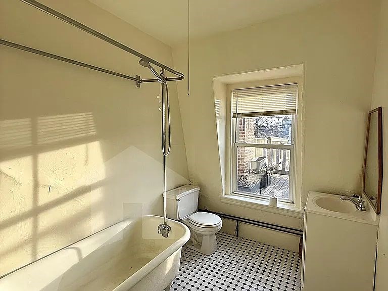 12 Tufts St # 3 Property Photo 1
