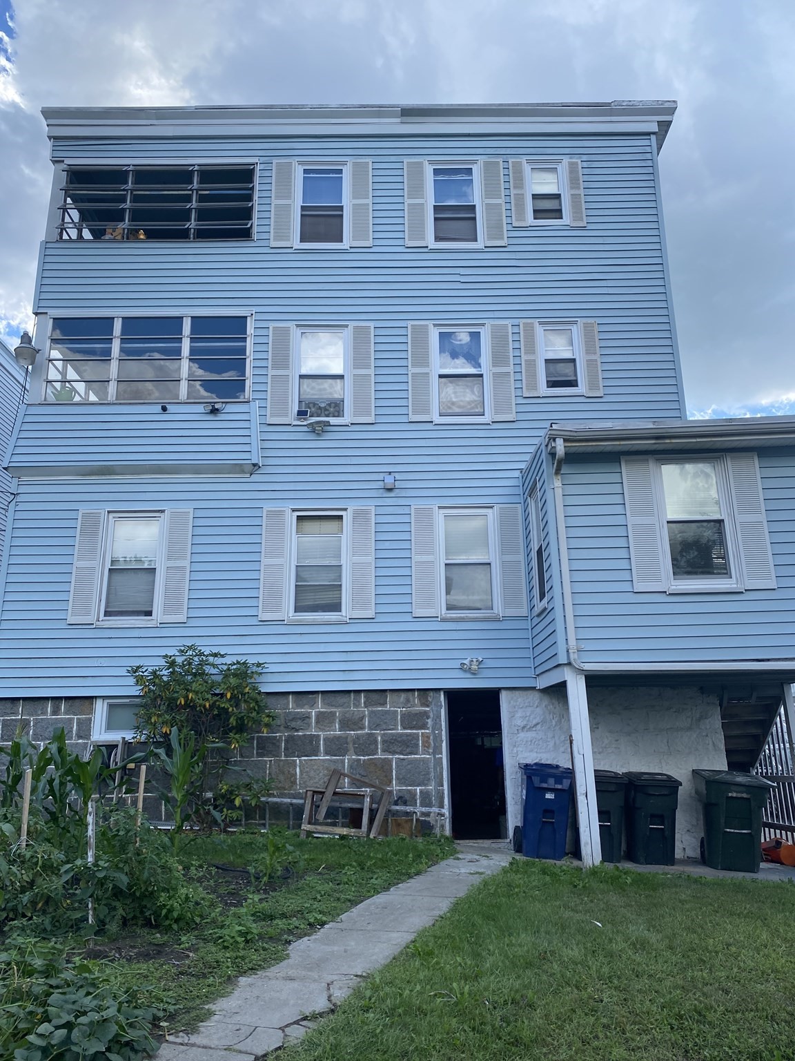 40 Woolson St Property Photo 2