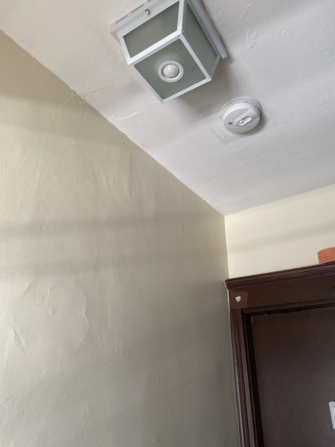 40 Woolson St Property Photo 4