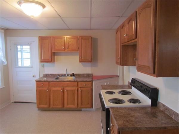 40 Woolson St Property Photo 8