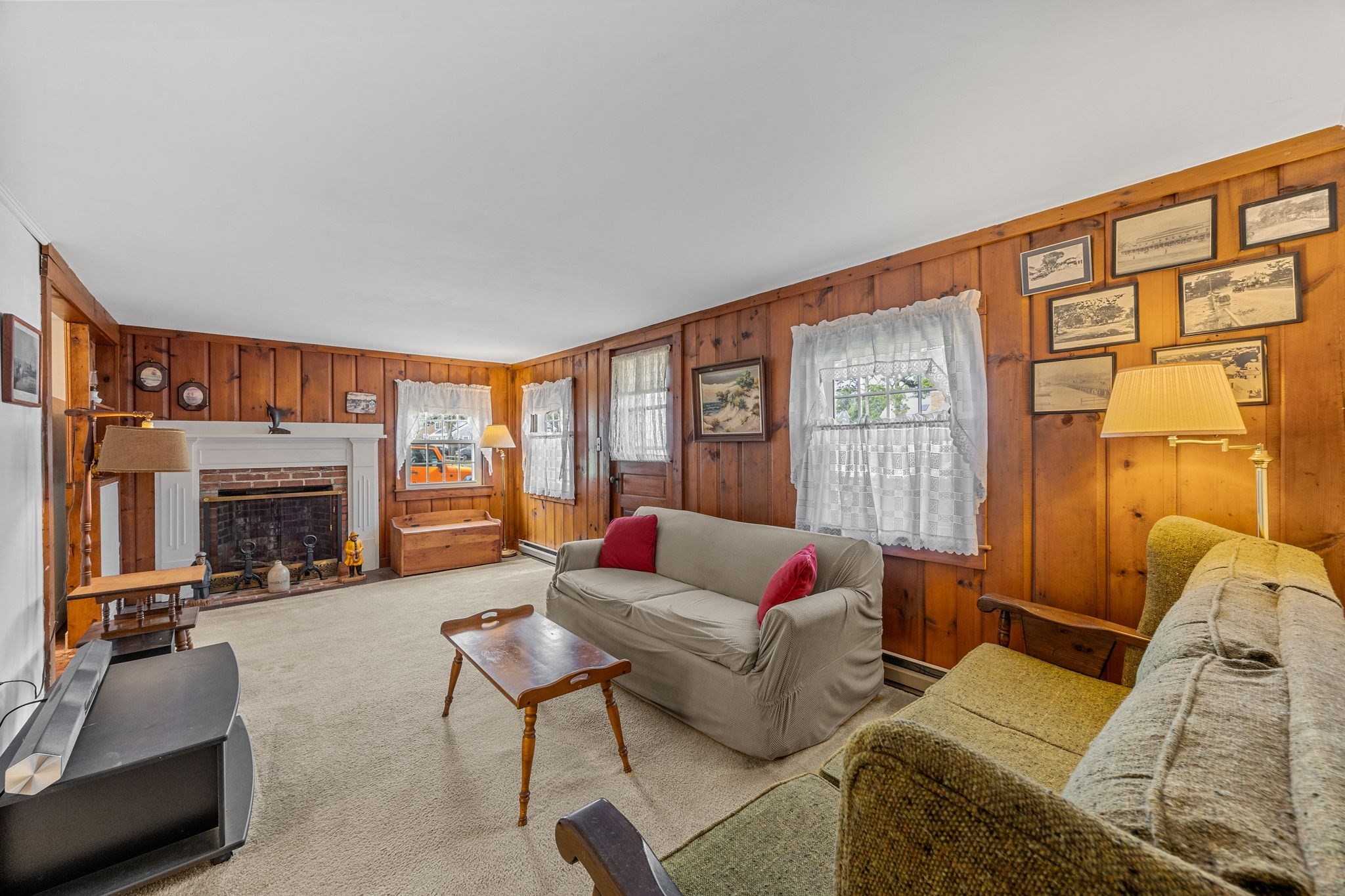 46 Longell Rd Property Photo 4