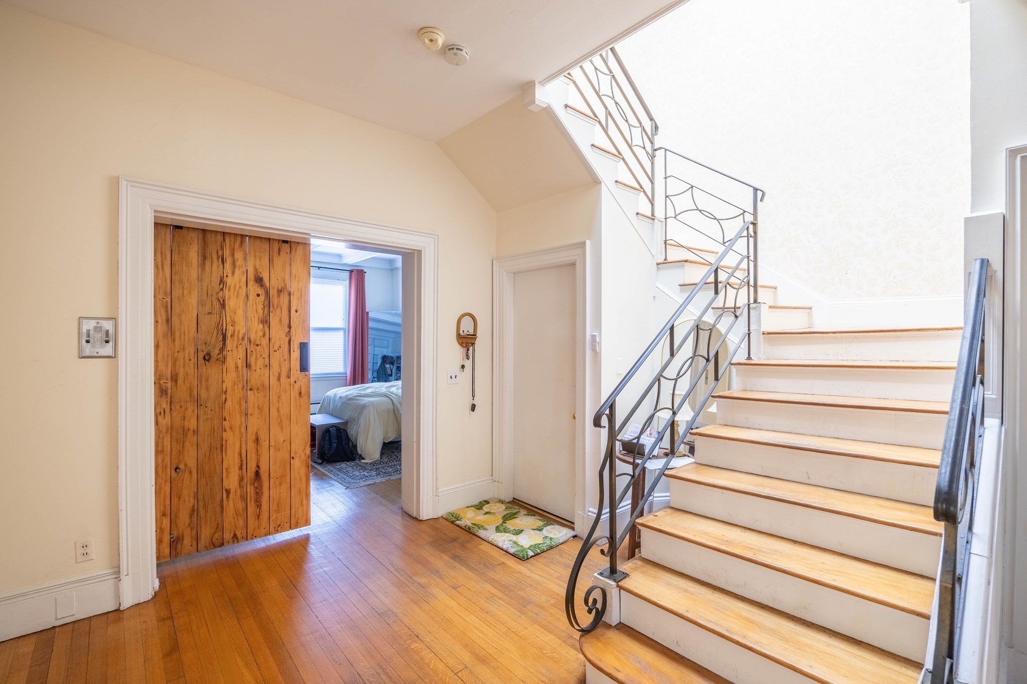 1712 Beacon St # 2 Property Photo 2
