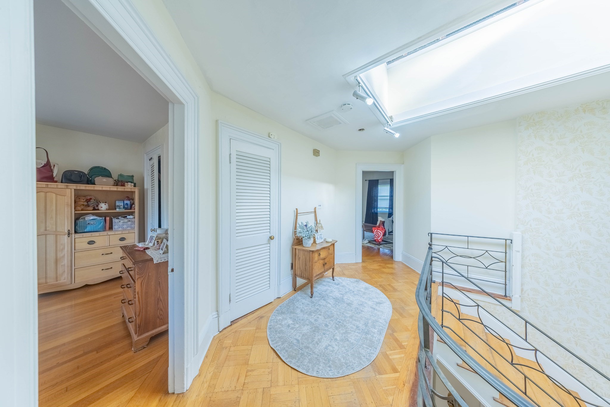 1712 Beacon St # 2 Property Photo 9