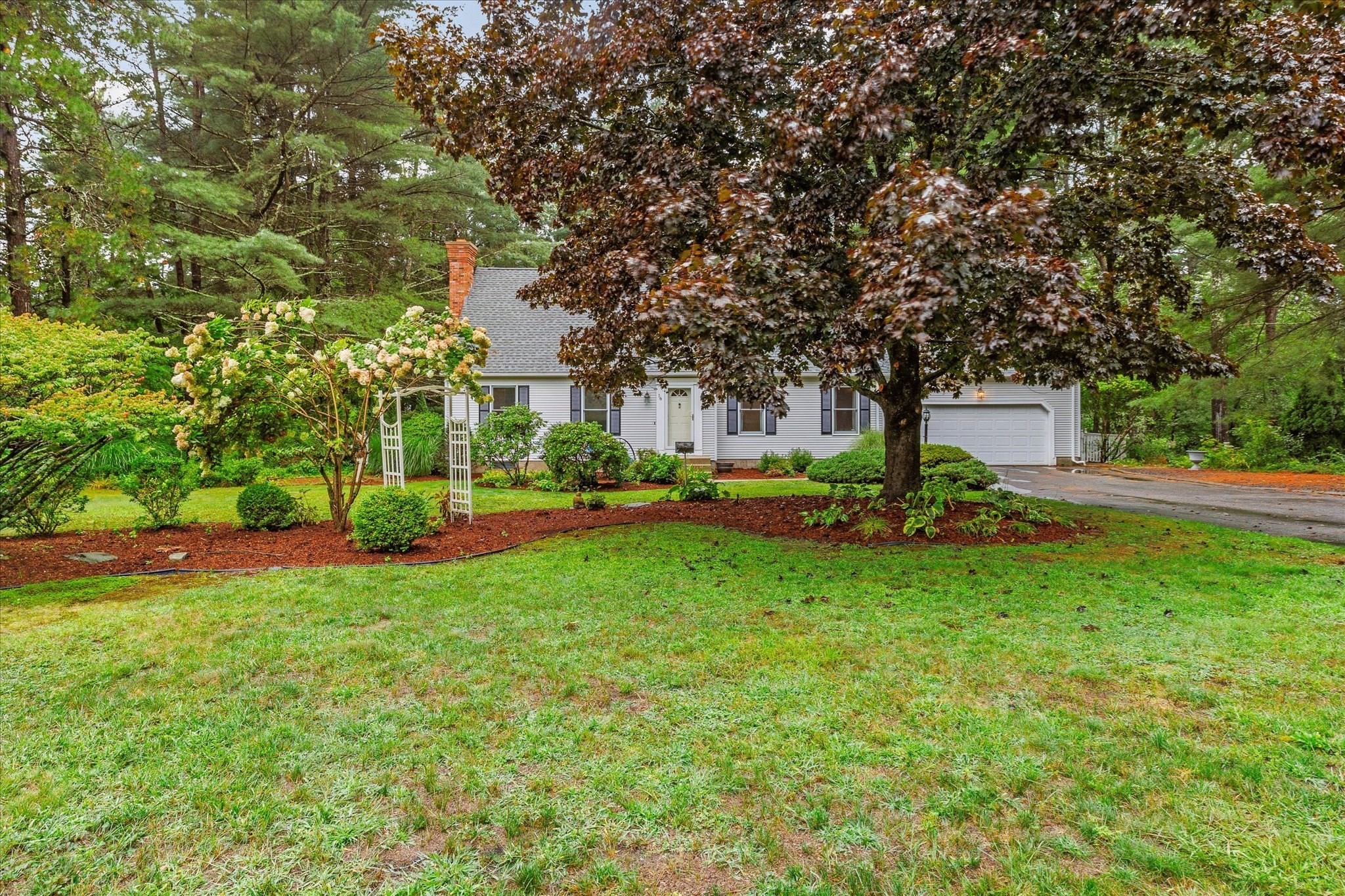 16 Old Farm Road Property Photo 2