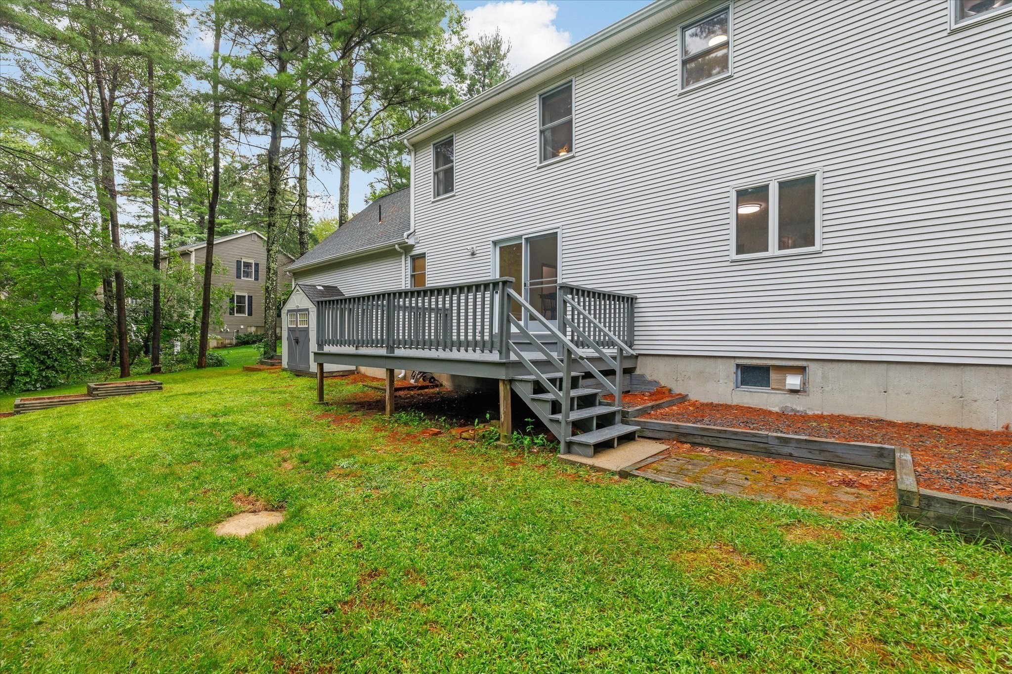 16 Old Farm Road Property Photo 6