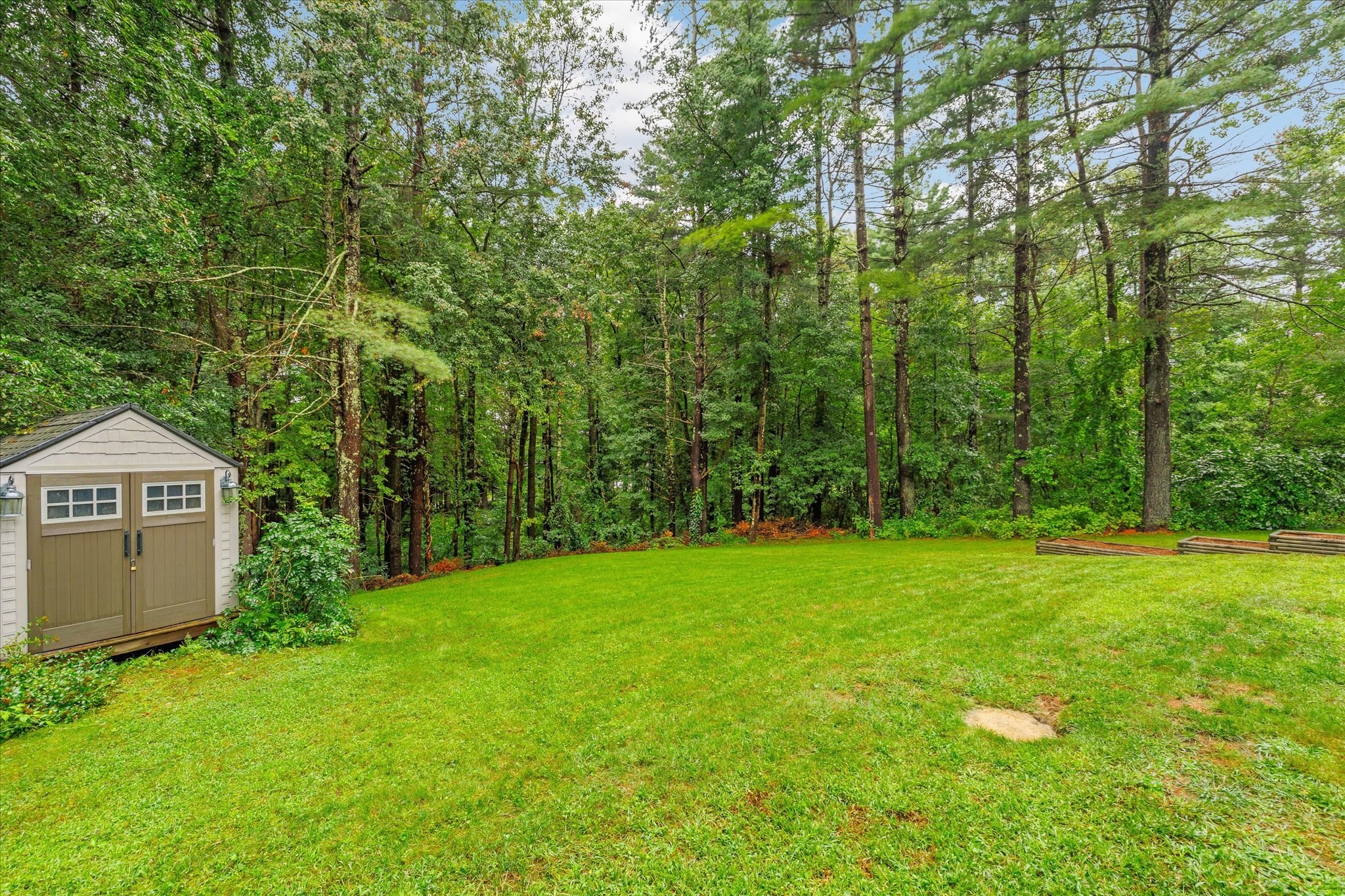 16 Old Farm Road Property Photo 8