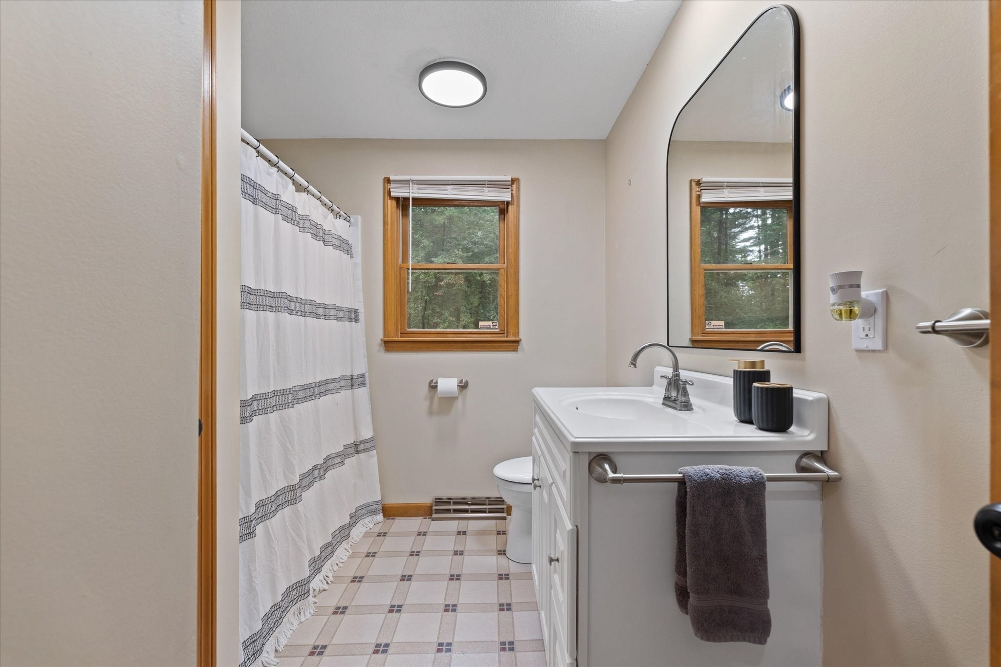 16 Old Farm Road Property Photo 16
