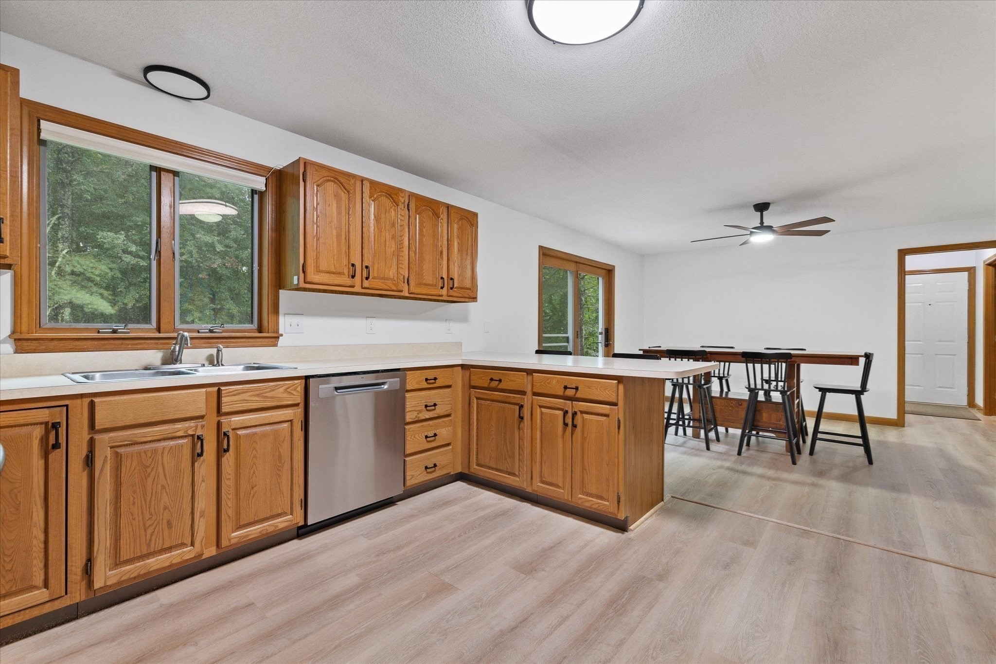 16 Old Farm Road Property Photo 19