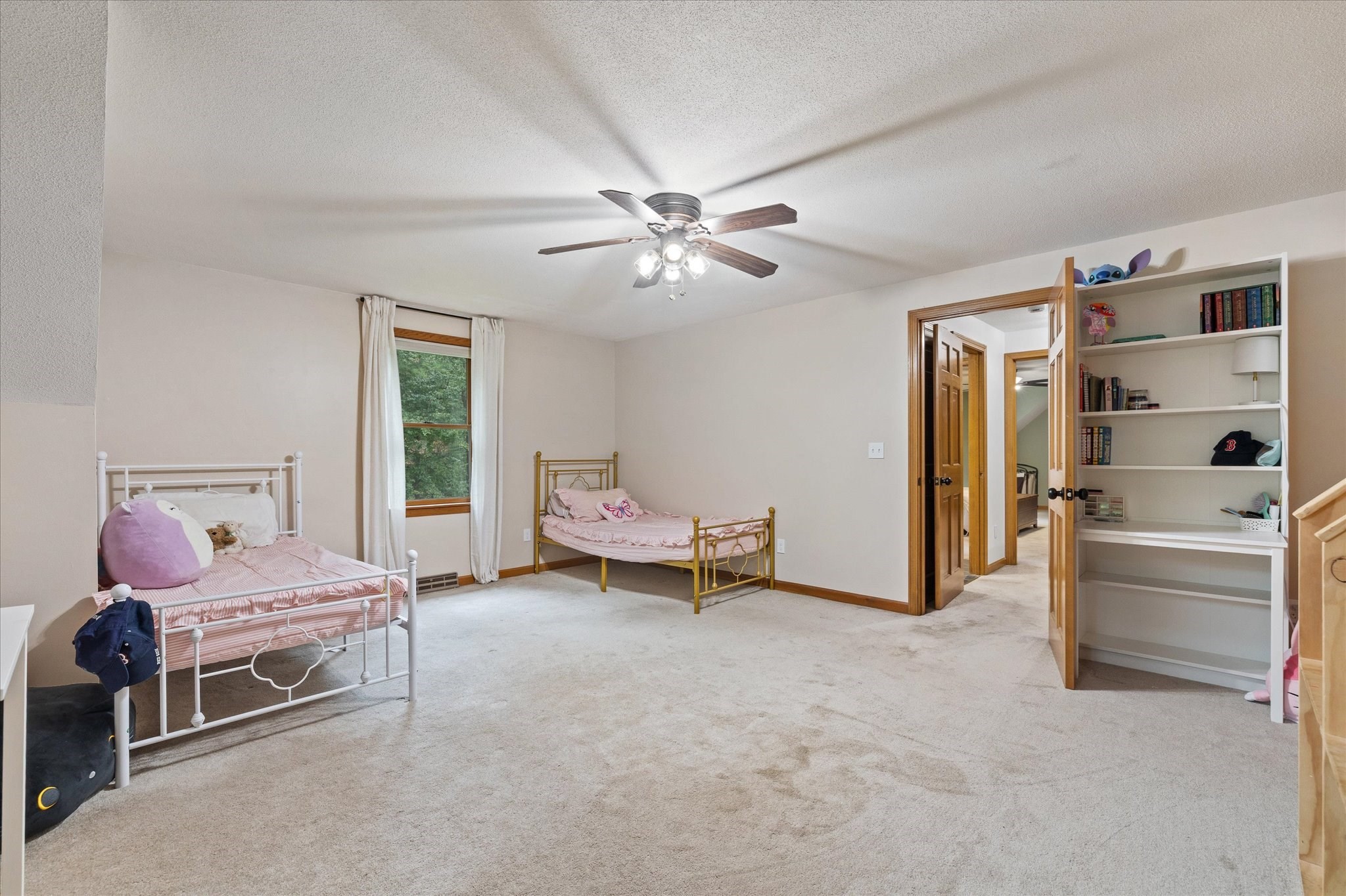 16 Old Farm Road Property Photo 32
