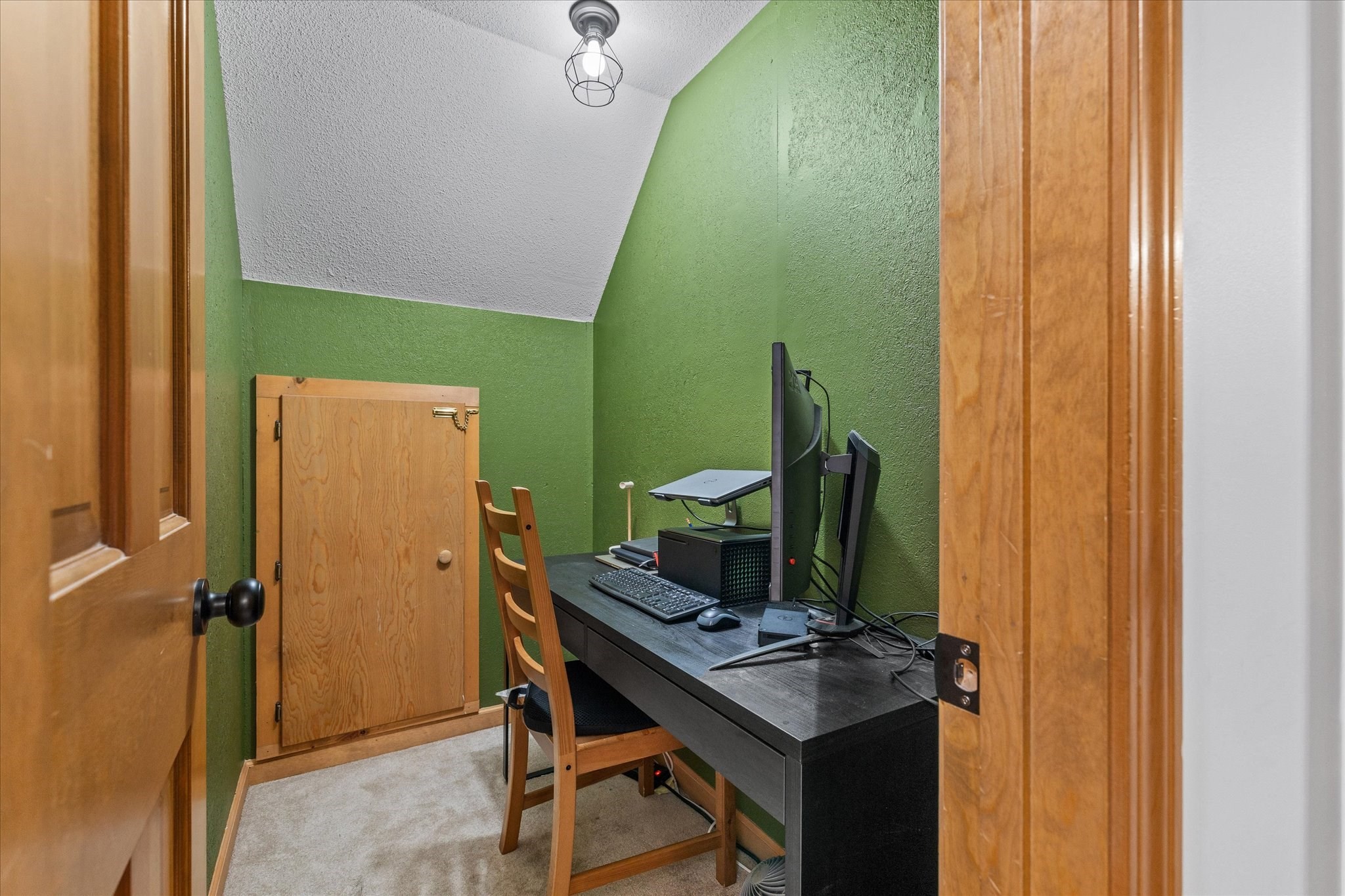 16 Old Farm Road Property Photo 33