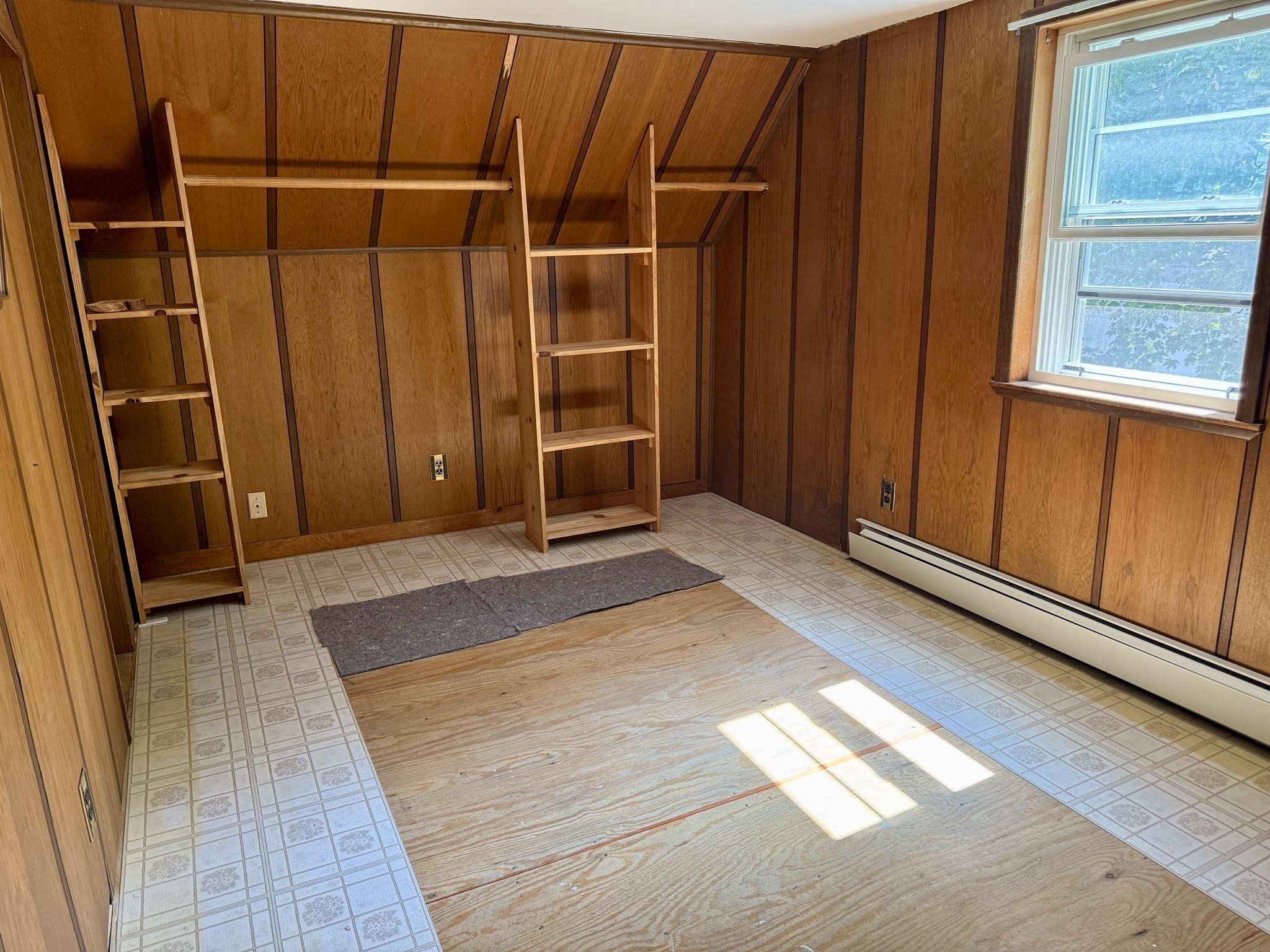 83 Bellingham Ave Property Photo 8